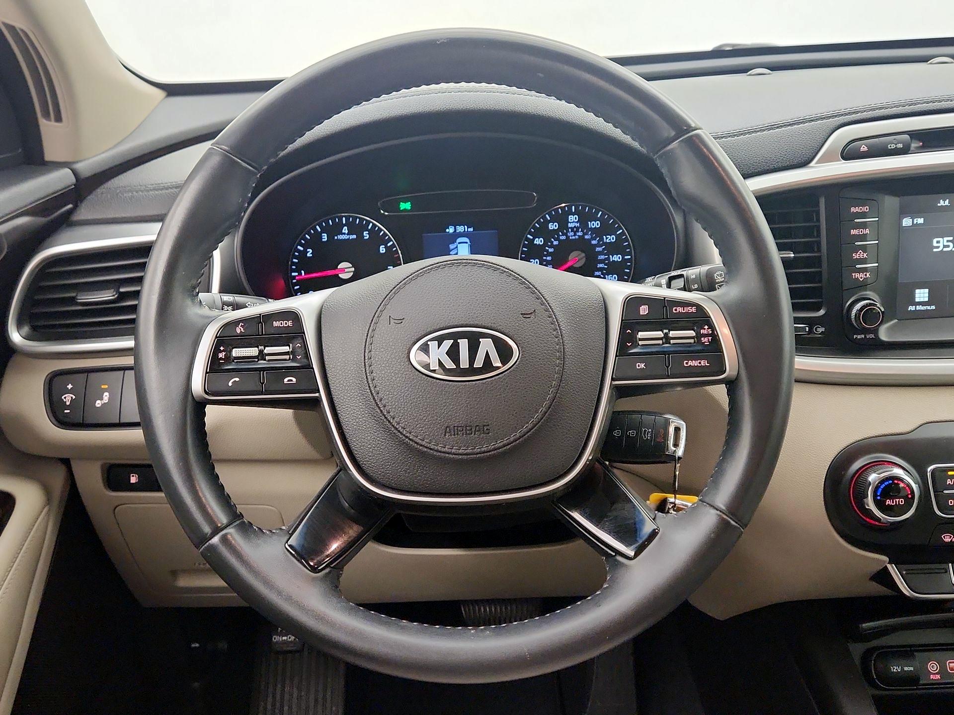 Thumbnail: 2019 Kia Sorento - 10