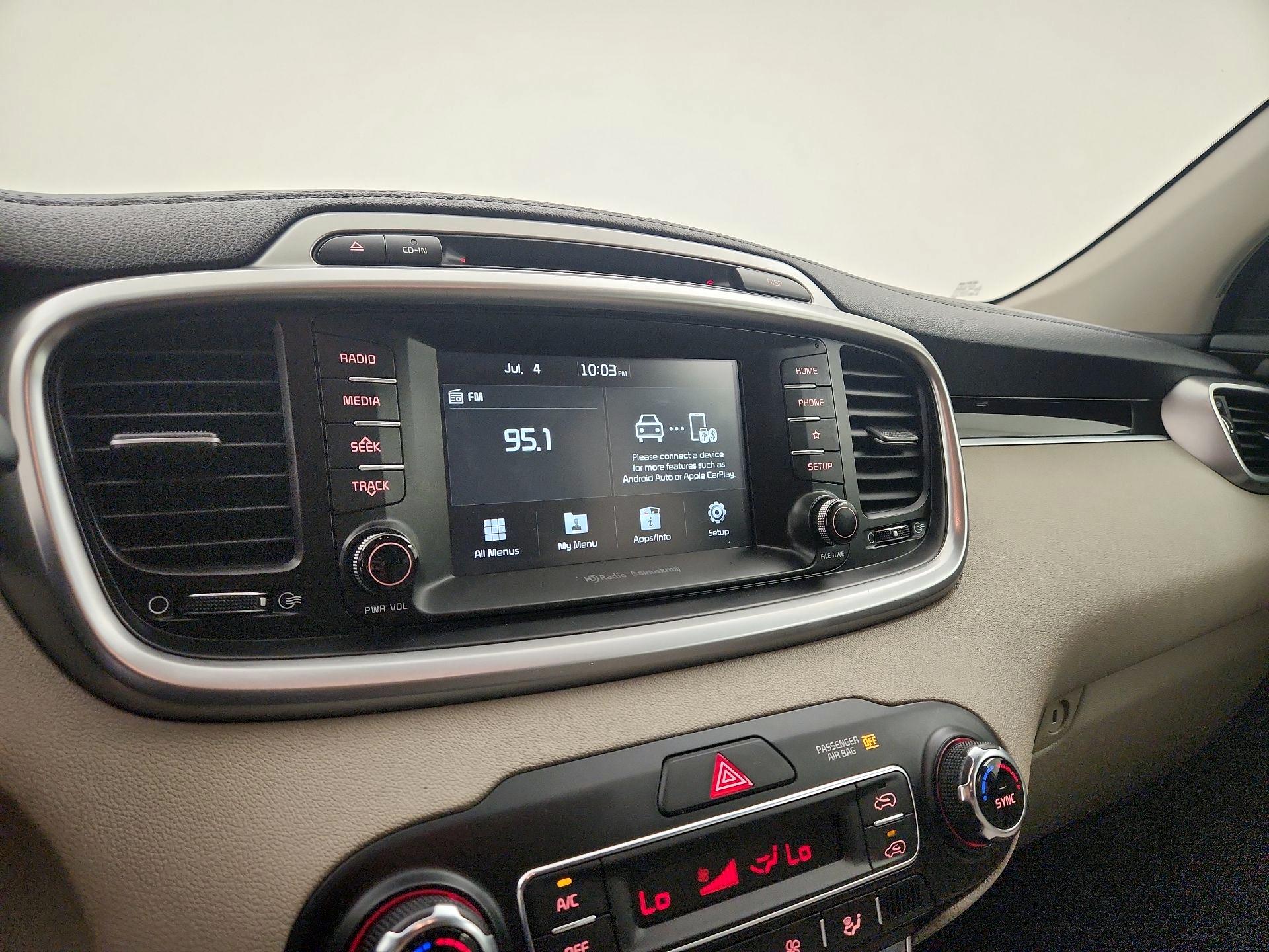 Thumbnail: 2019 Kia Sorento - 15