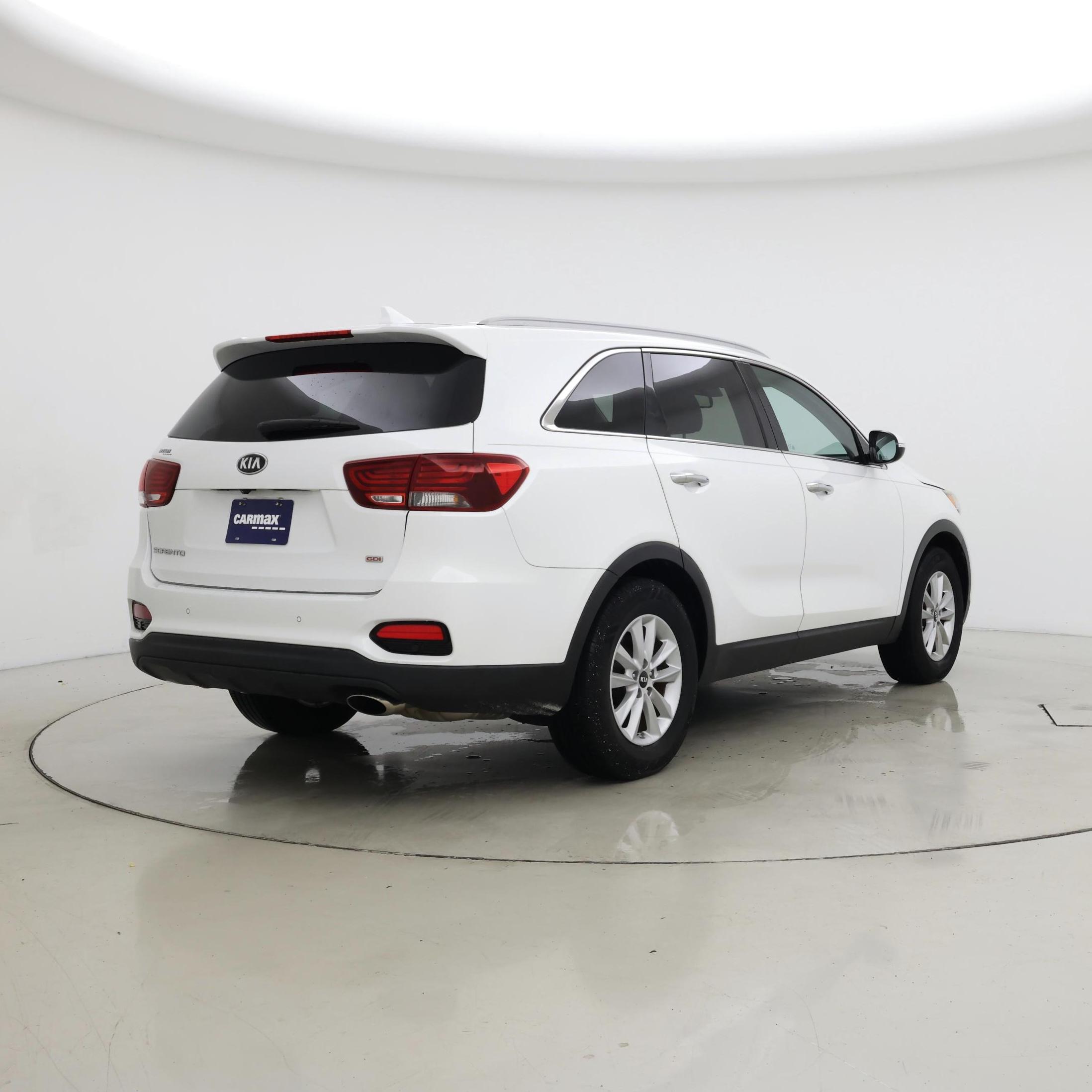 Thumbnail: 2019 Kia Sorento - 8