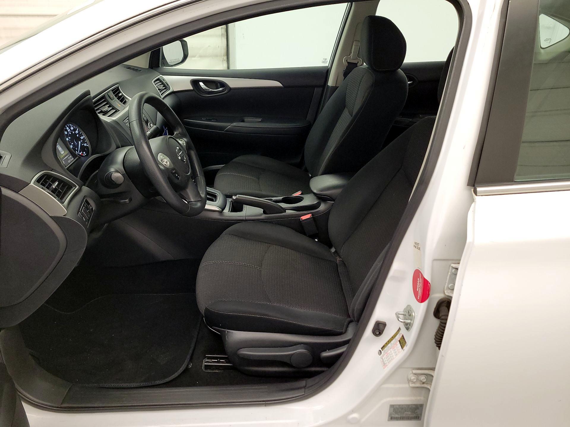 Thumbnail: 2018 Nissan Sentra - 11