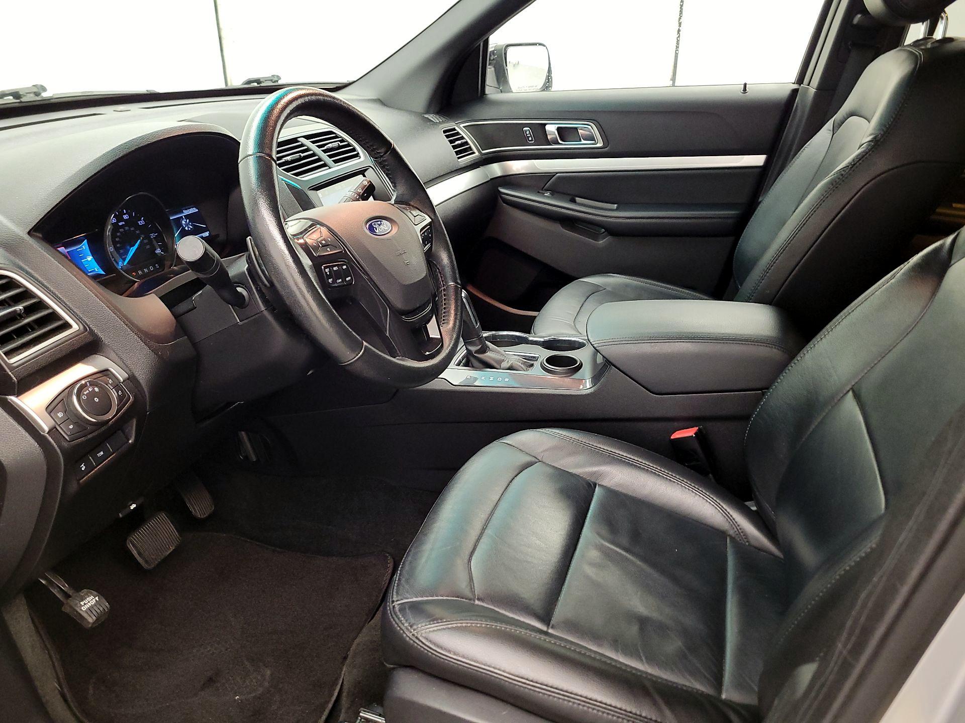 Thumbnail: 2017 Ford Explorer - 11