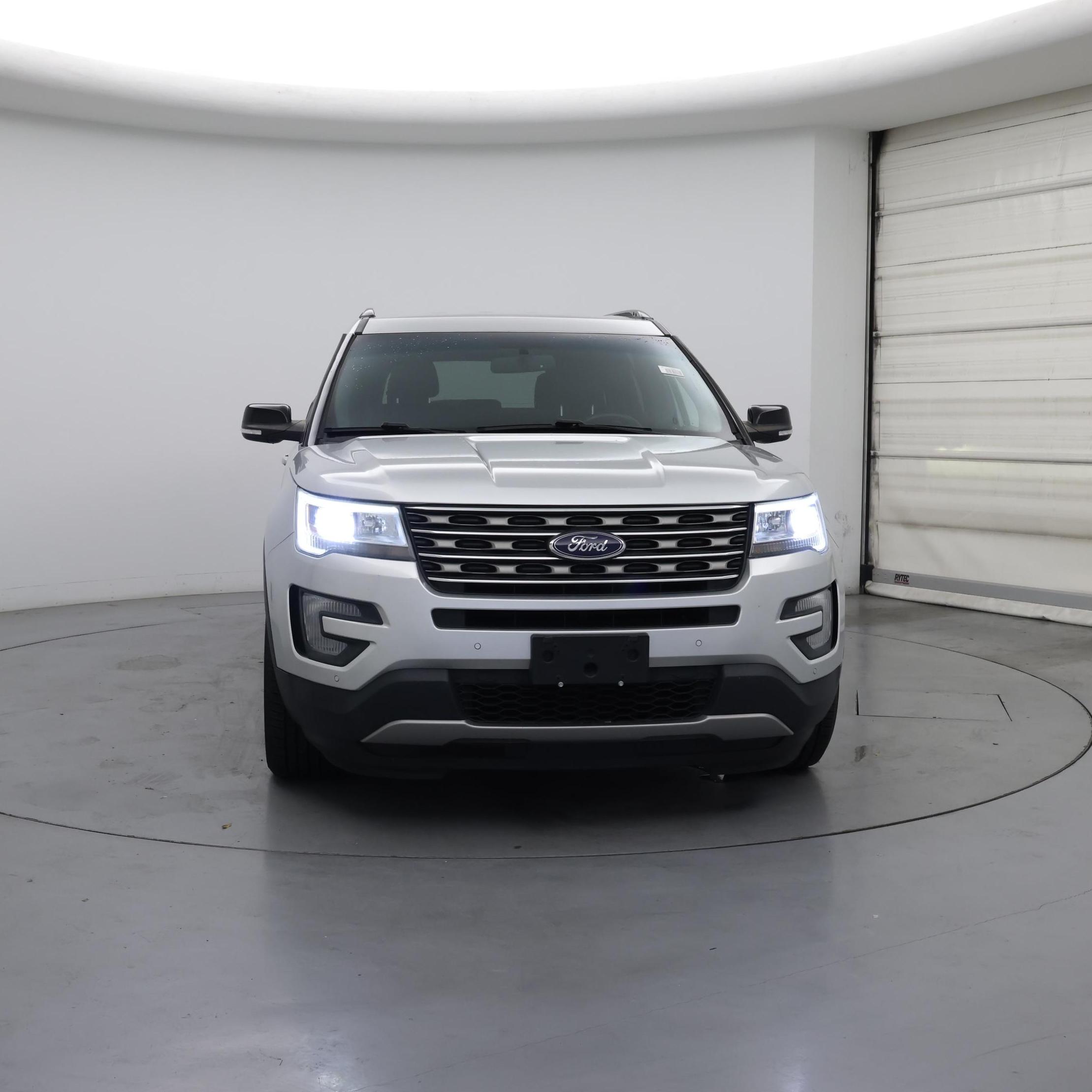 Thumbnail: 2017 Ford Explorer - 5