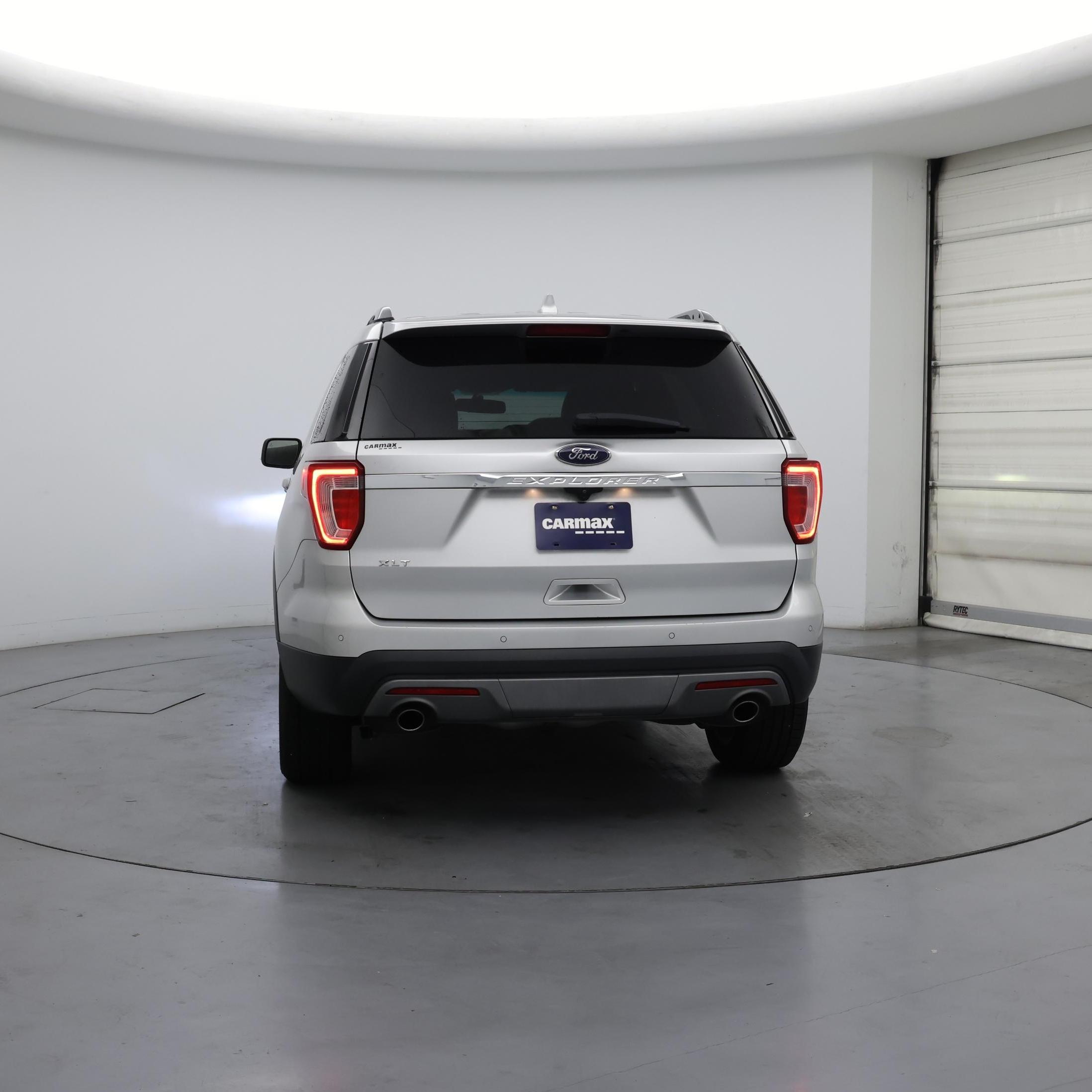 Thumbnail: 2017 Ford Explorer - 6
