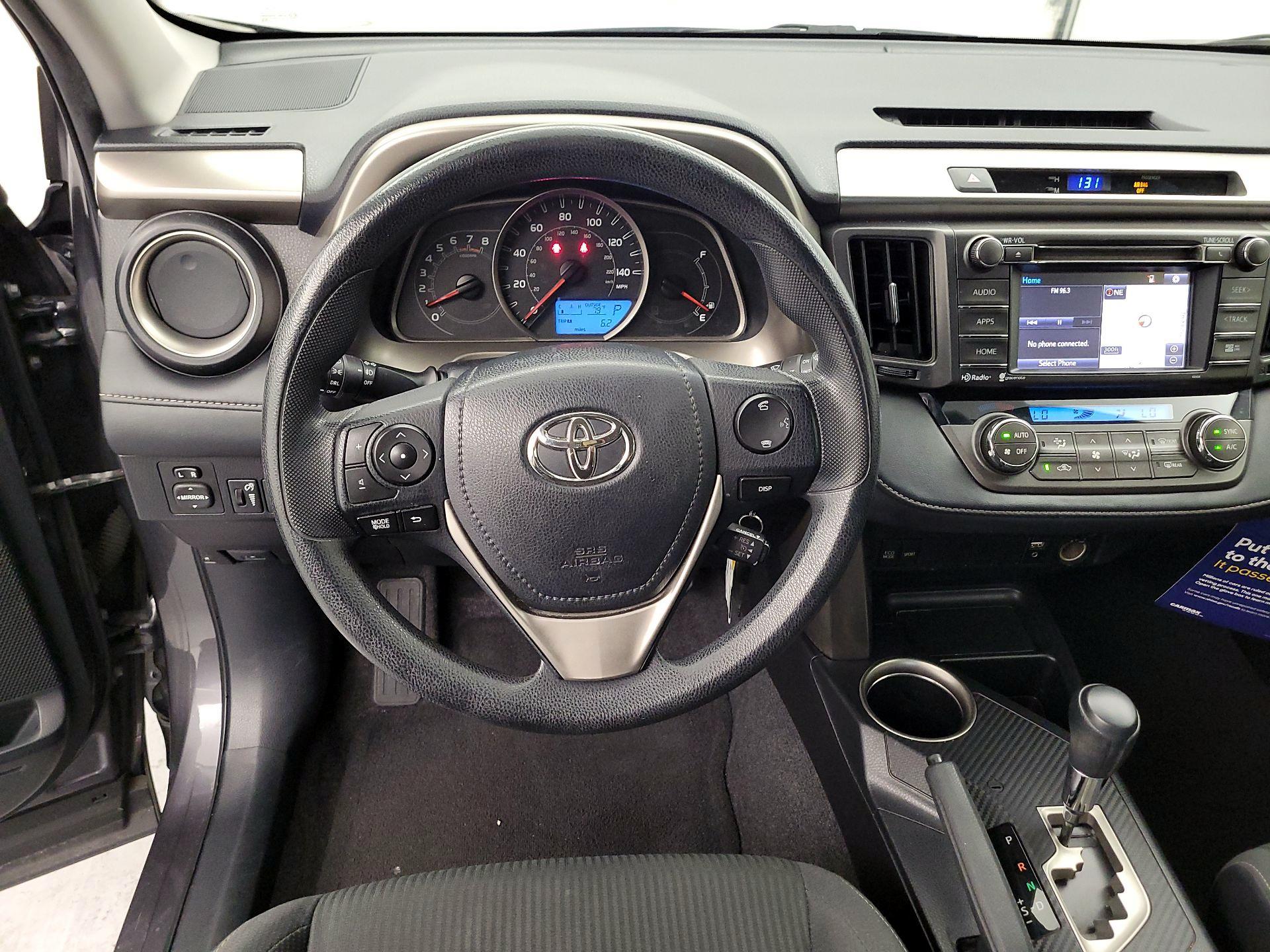 Thumbnail: 2015 Toyota RAV4 - 10