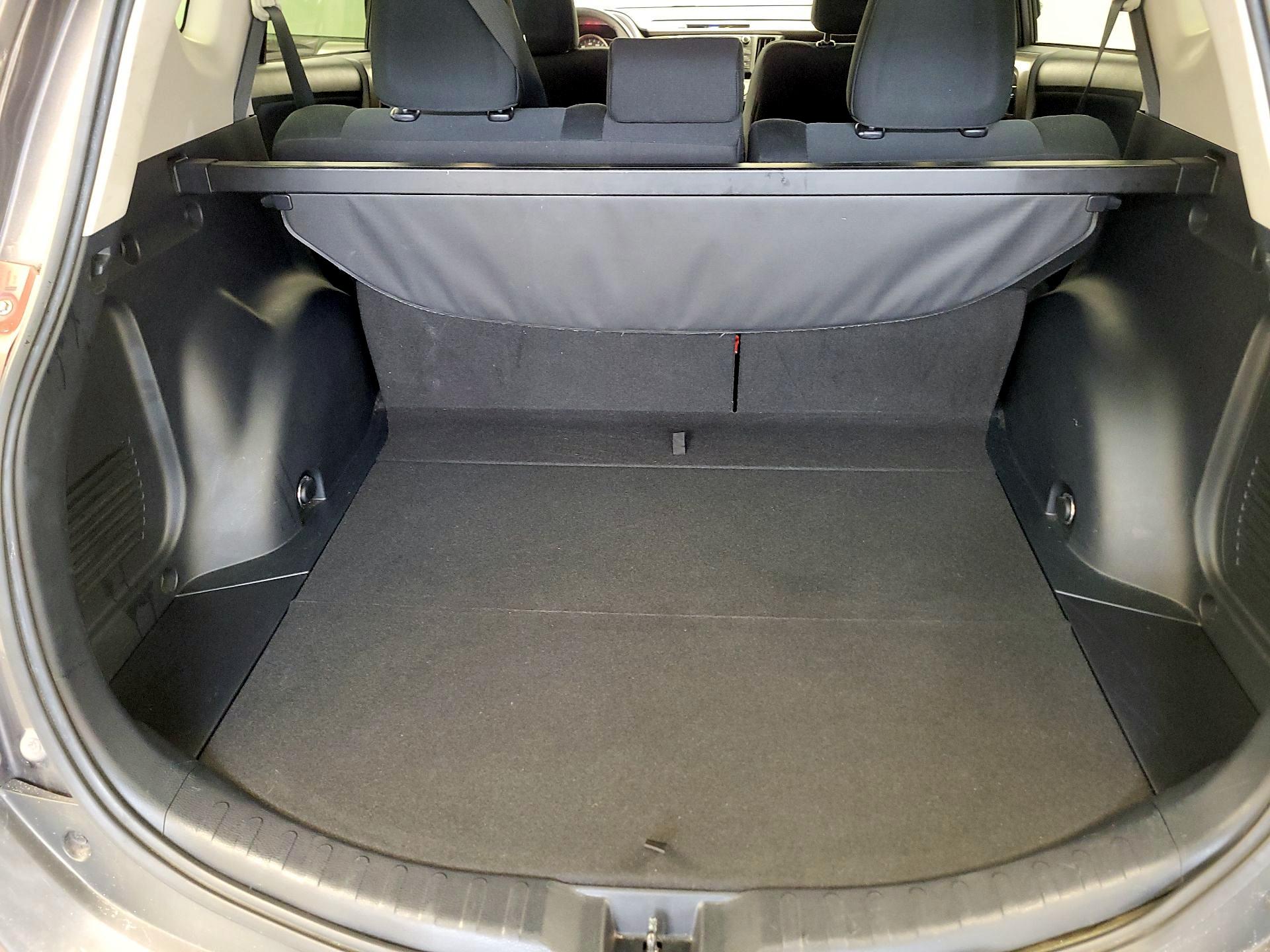 Thumbnail: 2015 Toyota RAV4 - 17