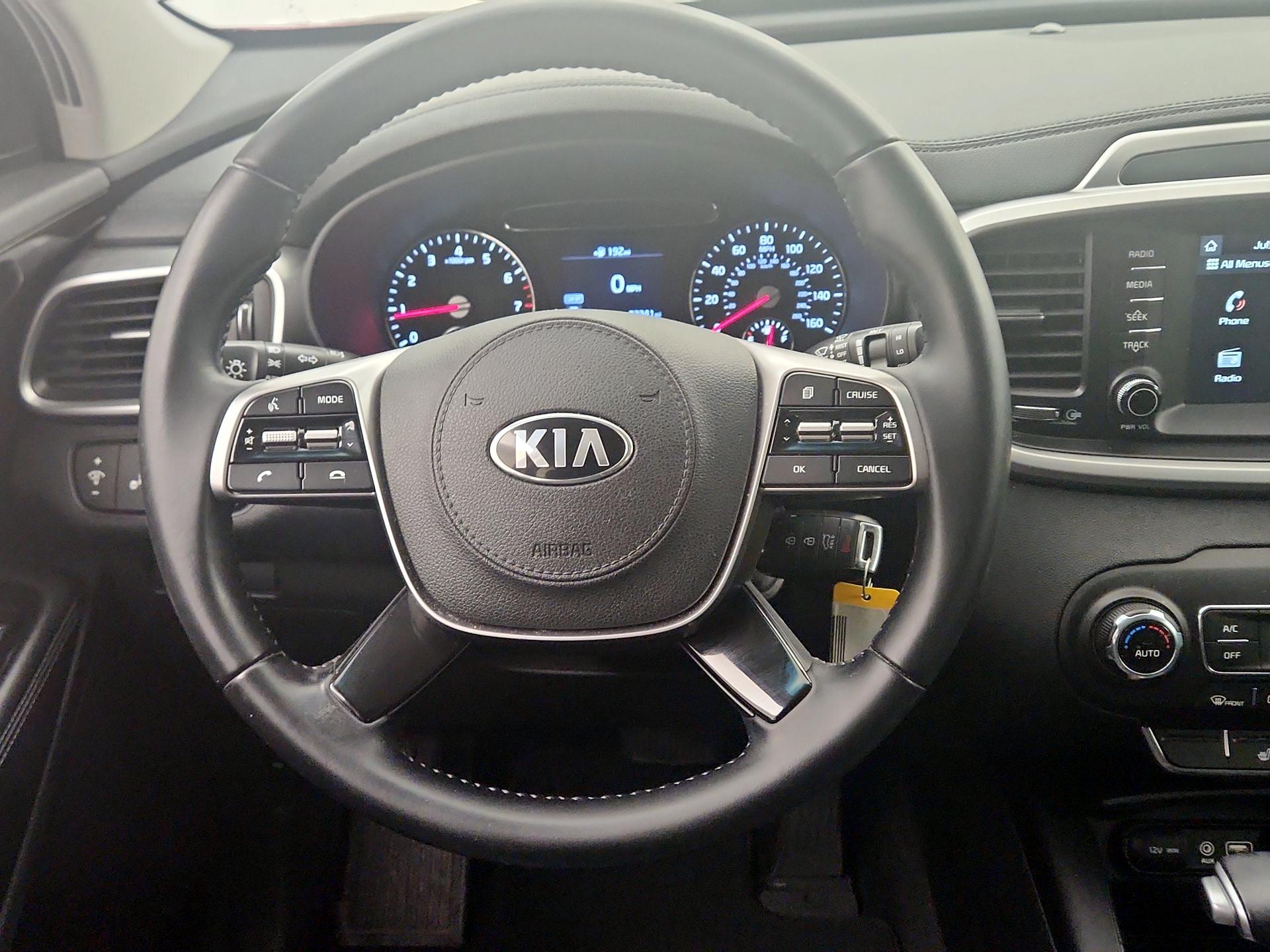 Thumbnail: 2020 Kia Sorento - 10