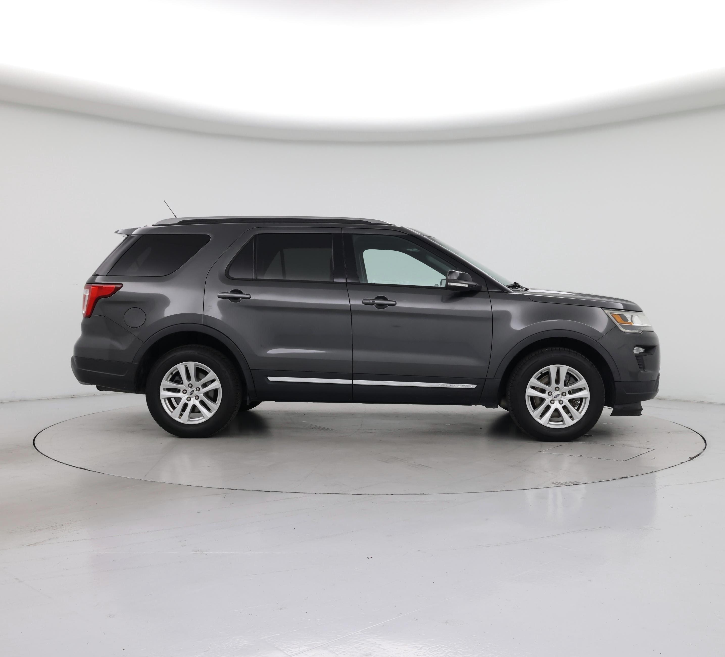 Thumbnail: 2018 Ford Explorer - 7