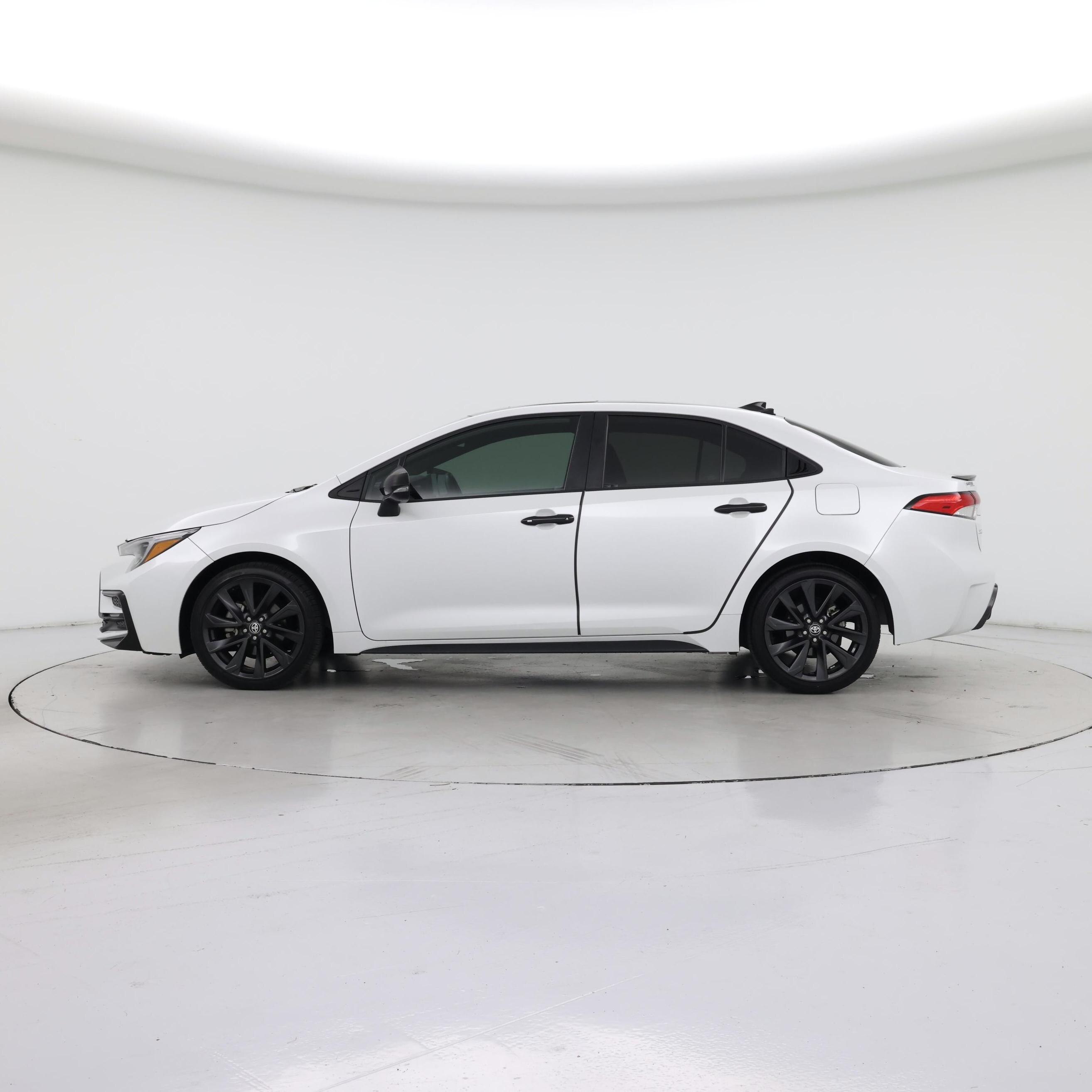 Thumbnail: 2023 Toyota Corolla - 3