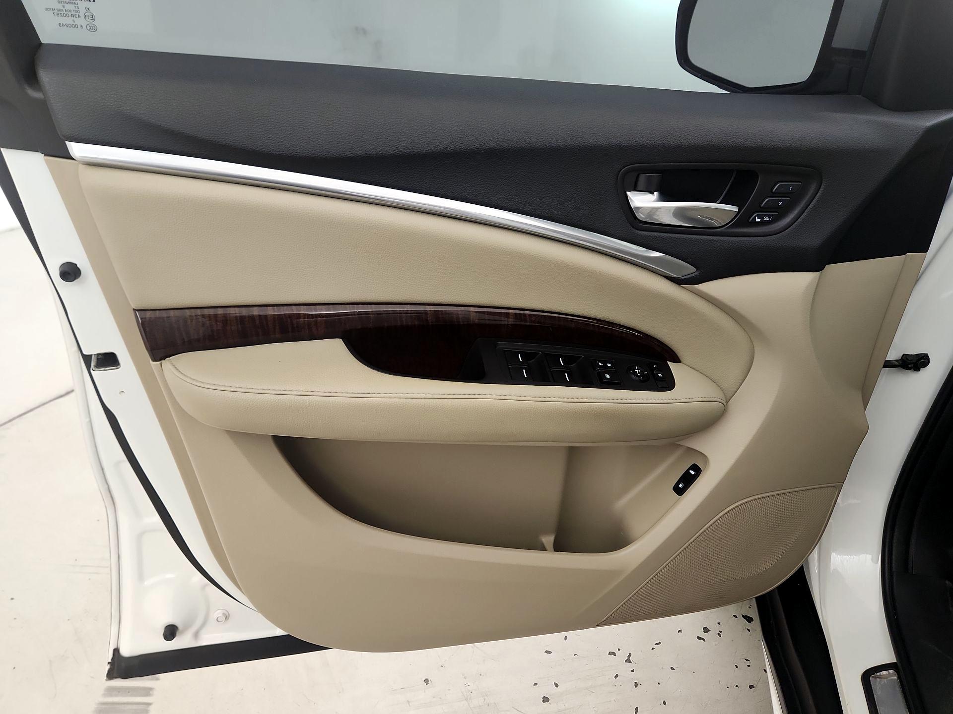 Thumbnail: 2019 Acura MDX - 12