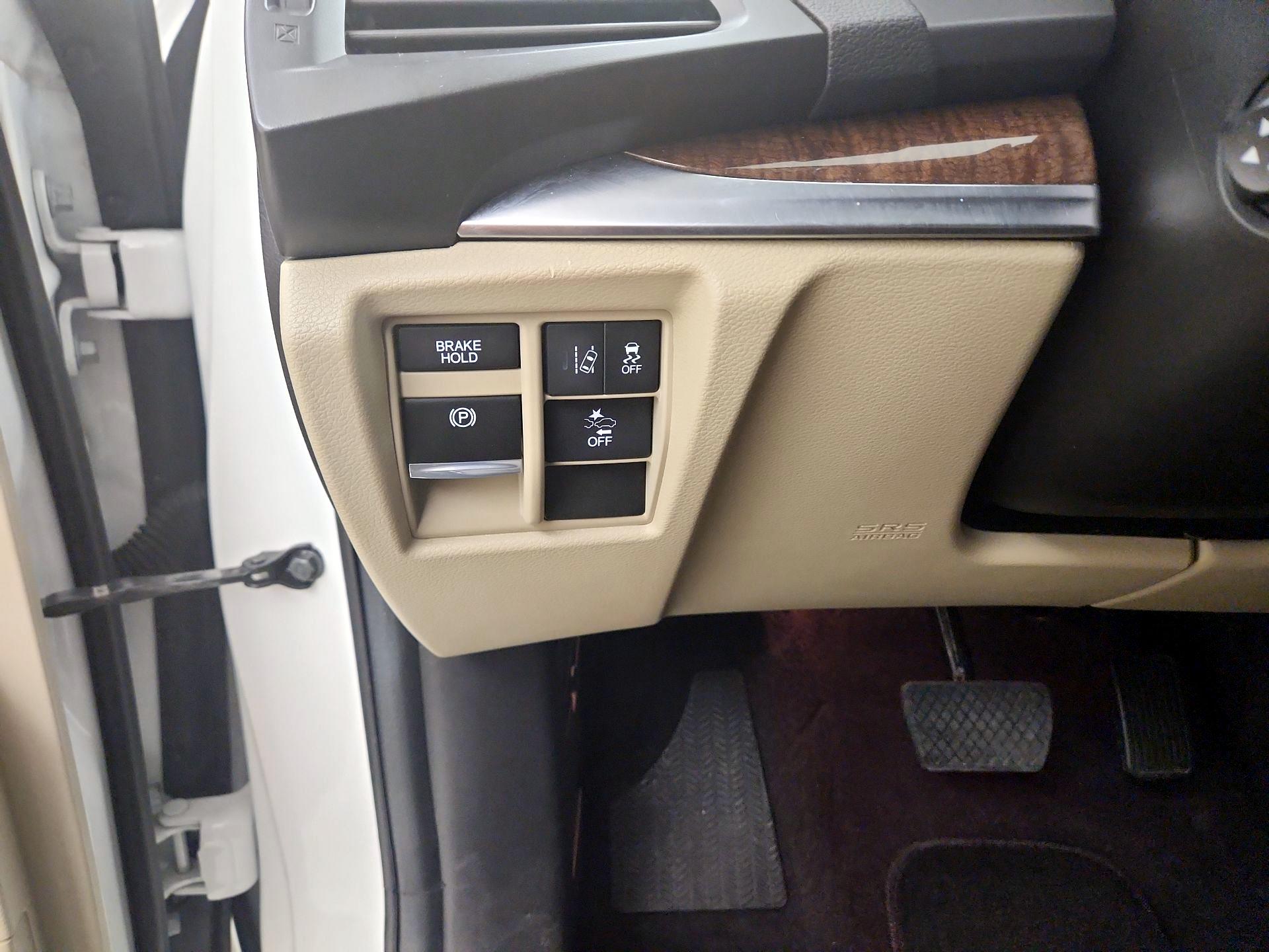 Thumbnail: 2019 Acura MDX - 13