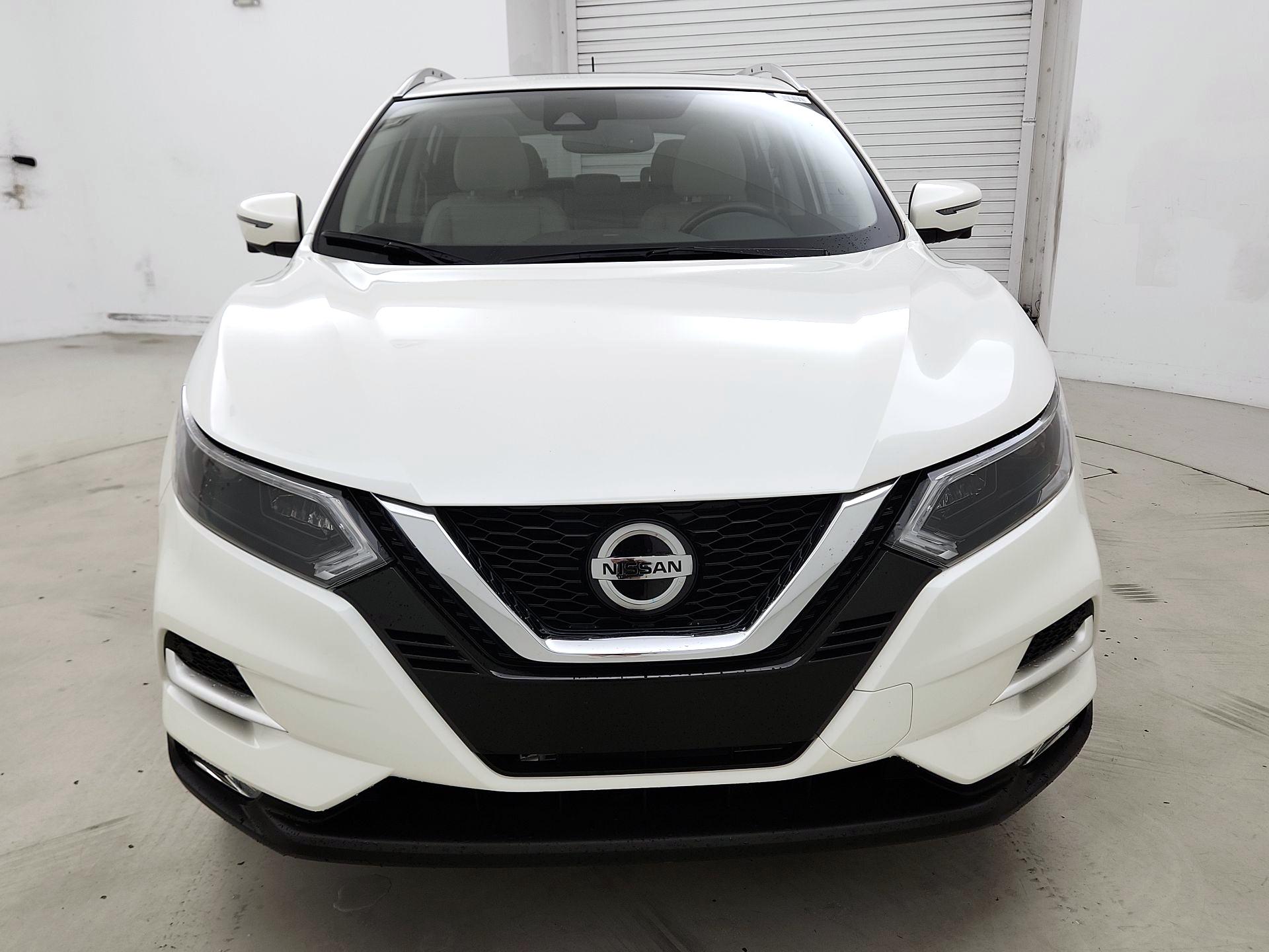 Thumbnail: 2021 Nissan Rogue Sport - 2