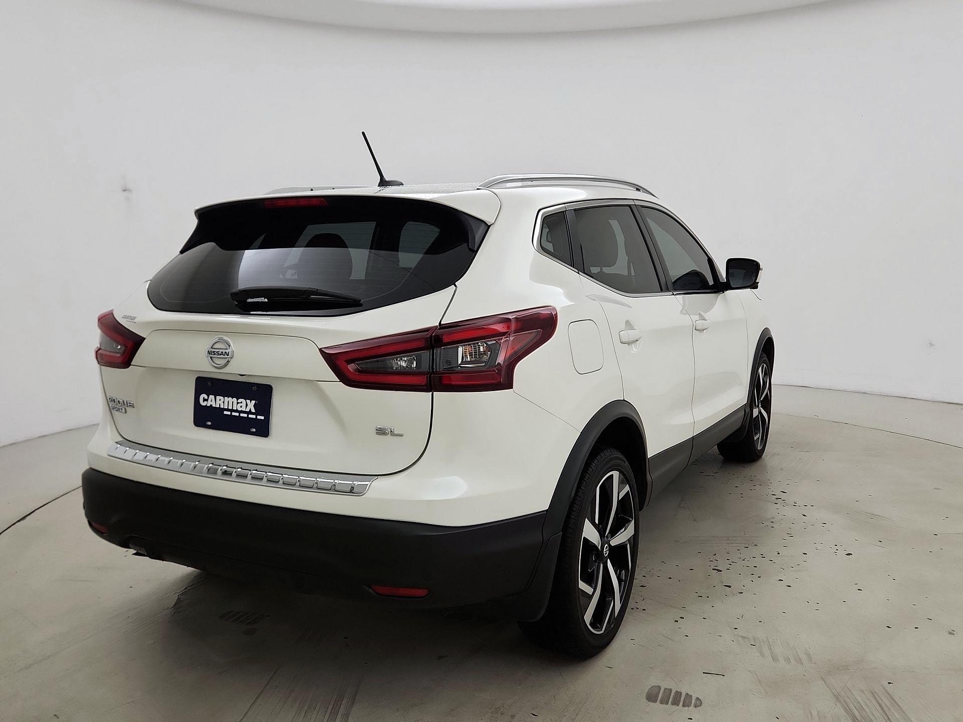 Thumbnail: 2021 Nissan Rogue Sport - 5