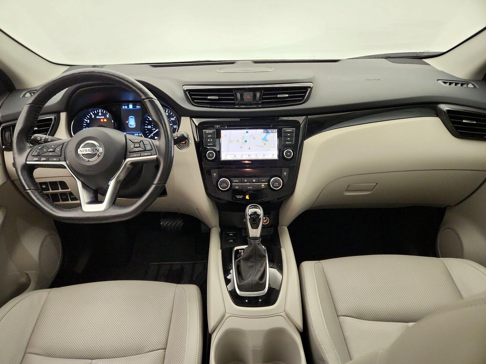 Thumbnail: 2021 Nissan Rogue Sport - 8