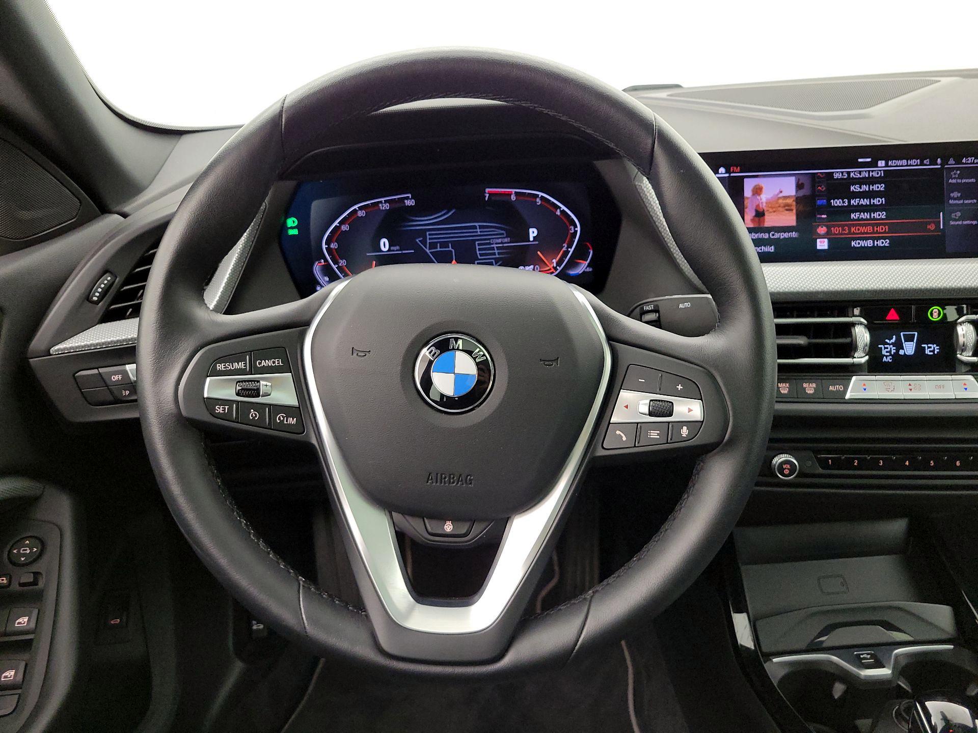 Thumbnail: 2024 BMW 2 Series - 10