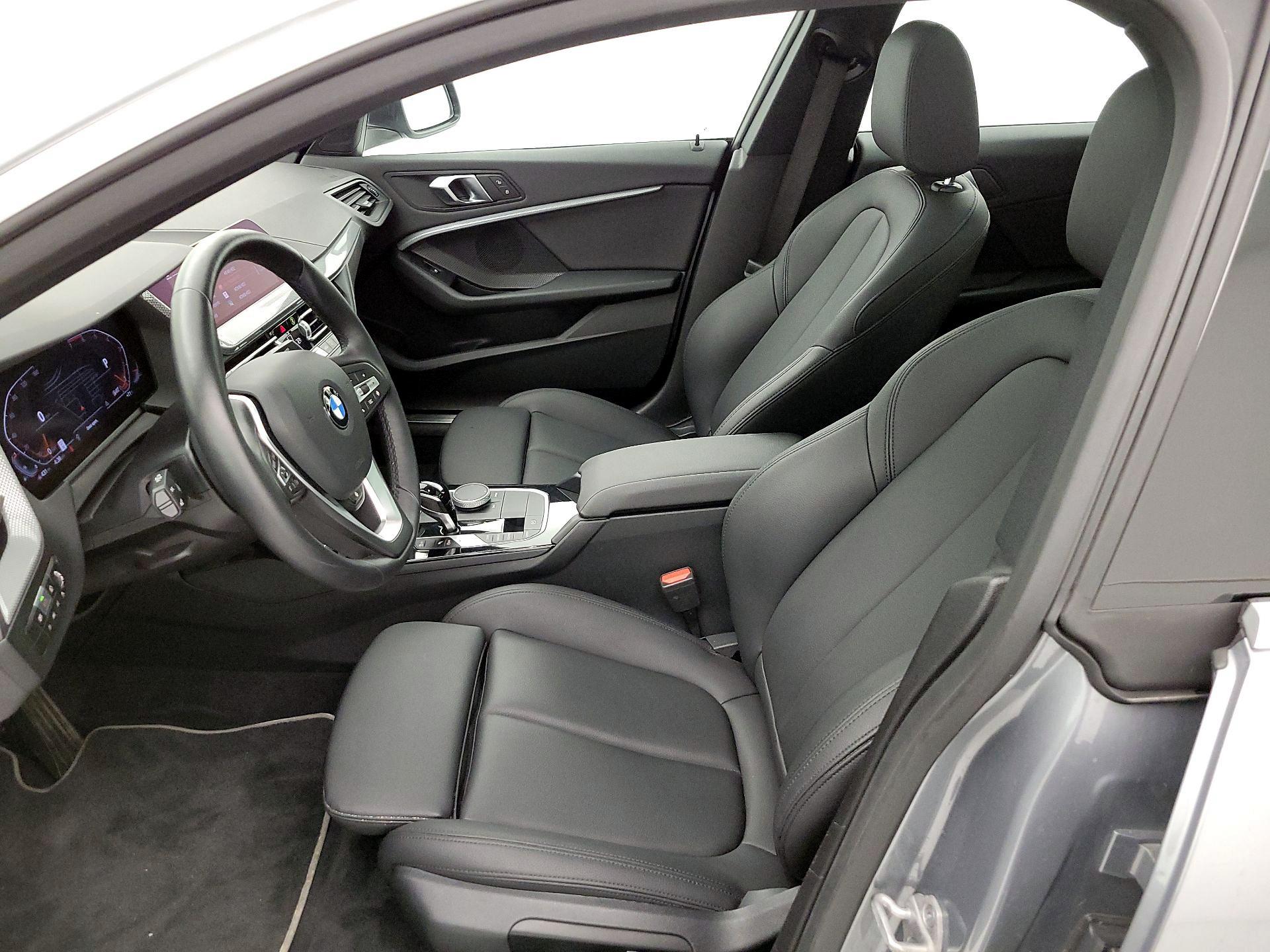 Thumbnail: 2024 BMW 2 Series - 11