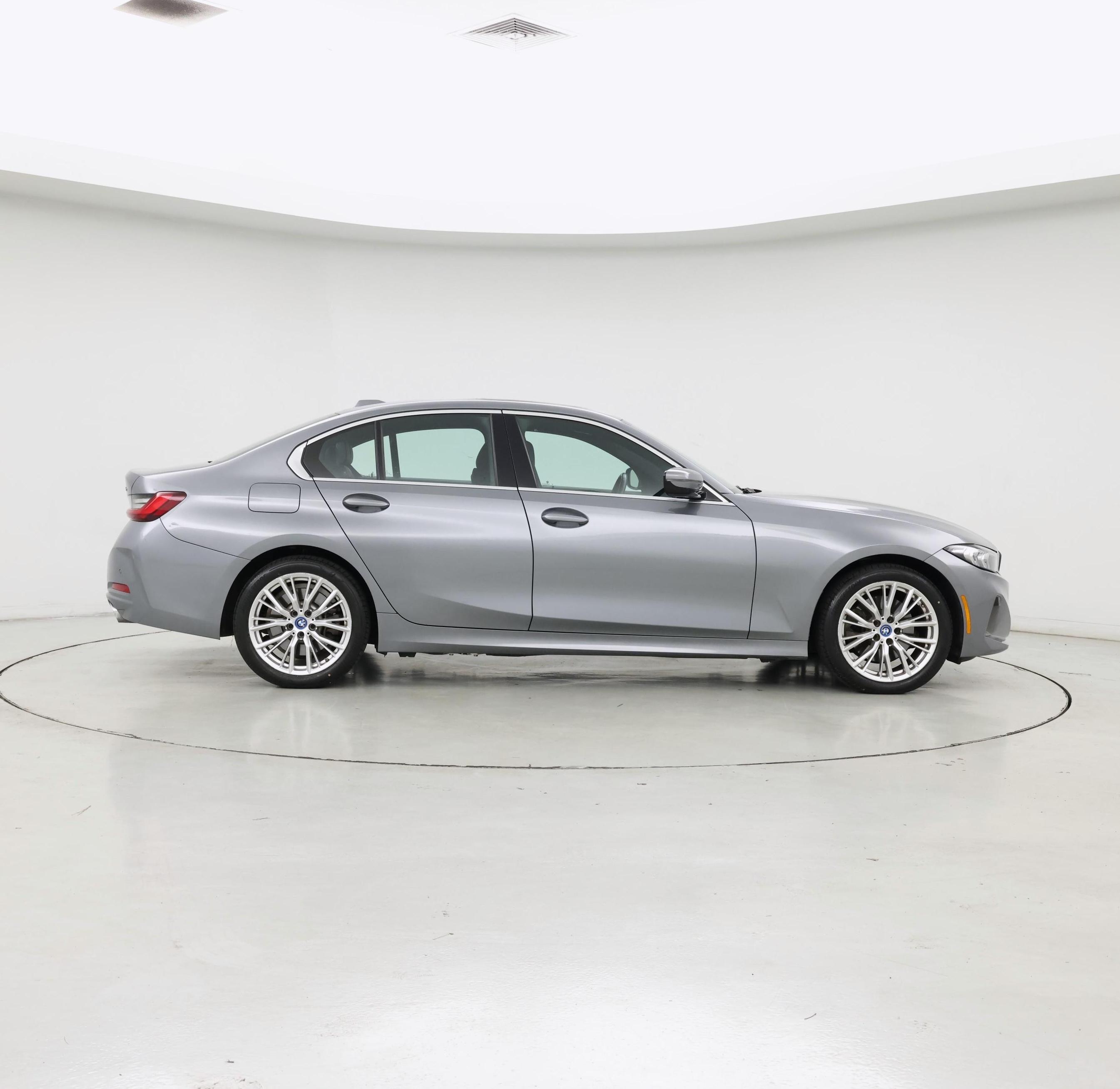 Thumbnail: 2024 BMW 3 Series - 7