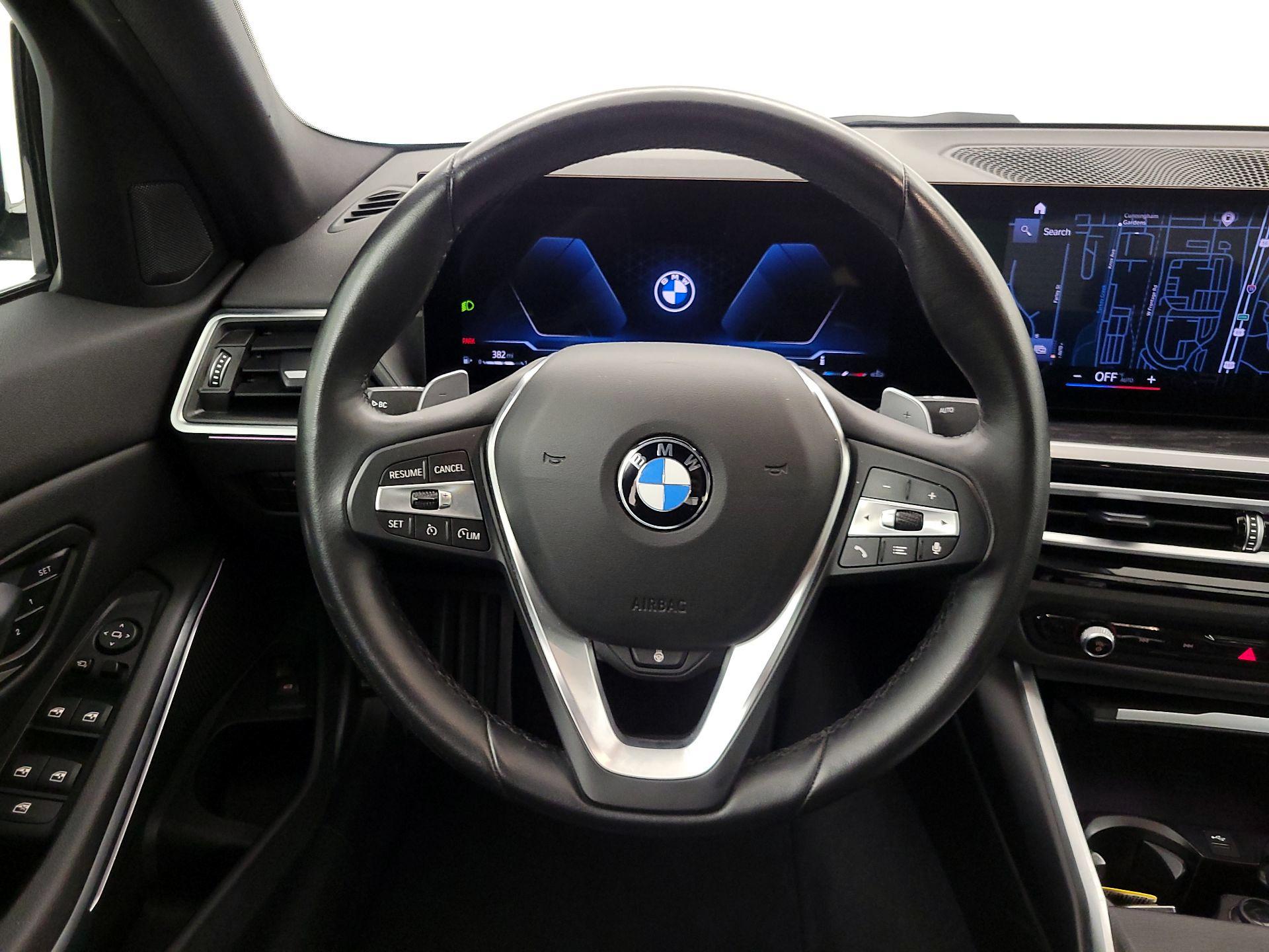 Thumbnail: 2024 BMW 3 Series - 10