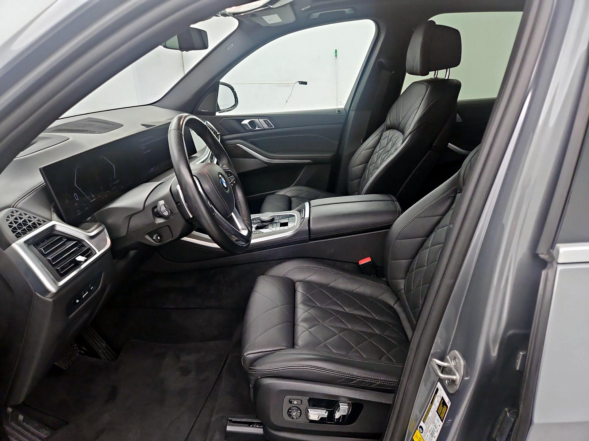 Thumbnail: 2024 BMW X5 - 11