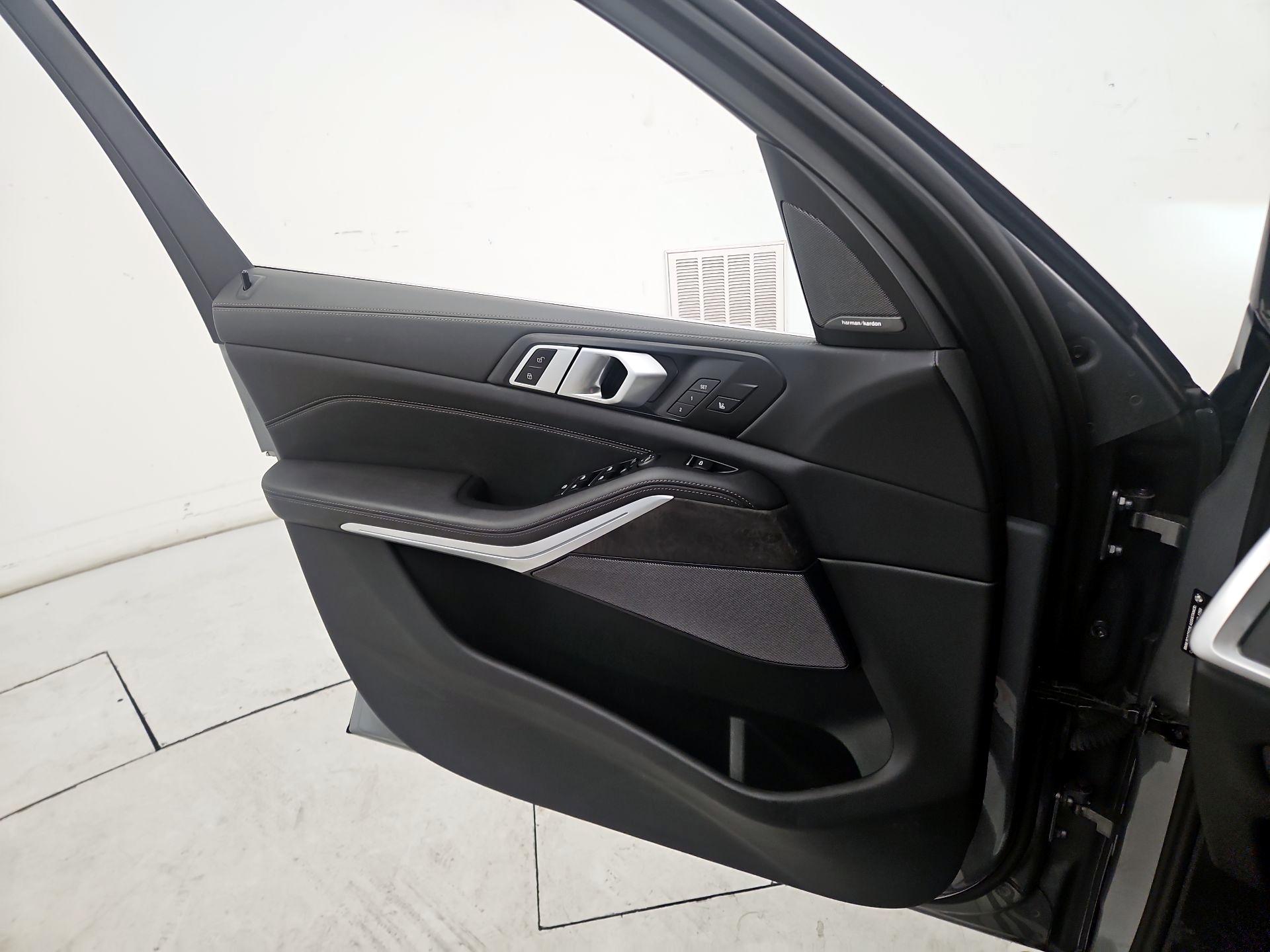 Thumbnail: 2024 BMW X5 - 12
