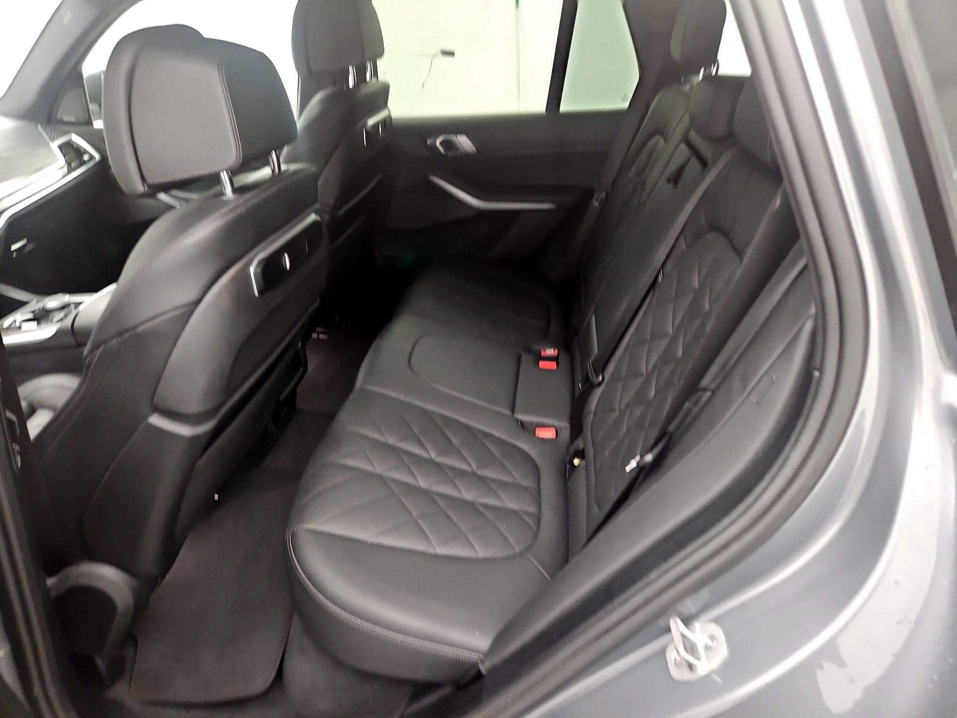 Thumbnail: 2024 BMW X5 - 20