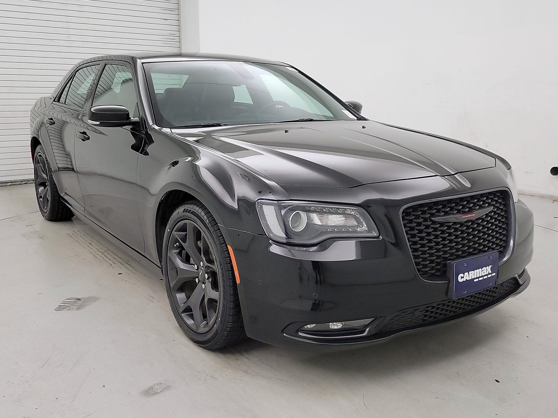 Thumbnail: 2022 Chrysler 300 - 1