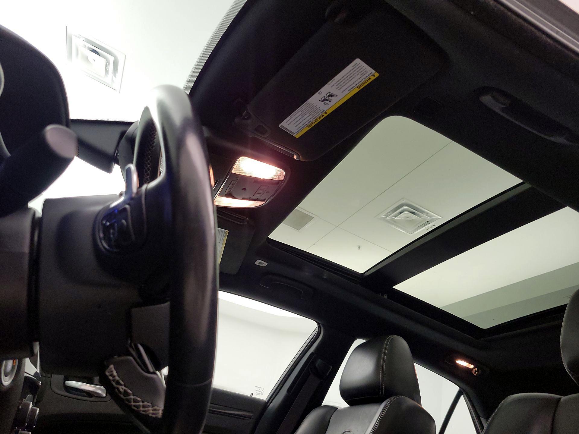 Thumbnail: 2022 Chrysler 300 - 18