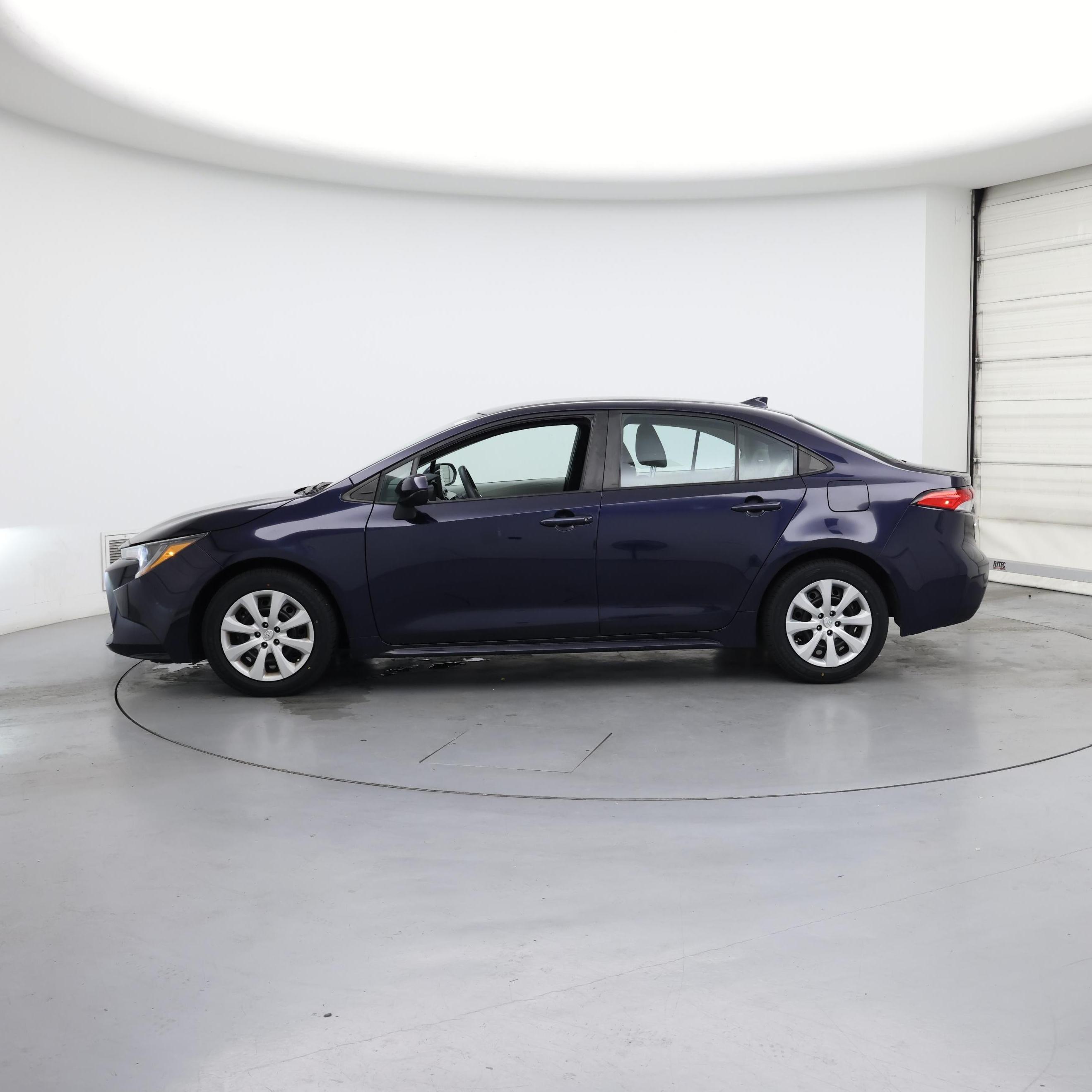 Thumbnail: 2022 Toyota Corolla - 3