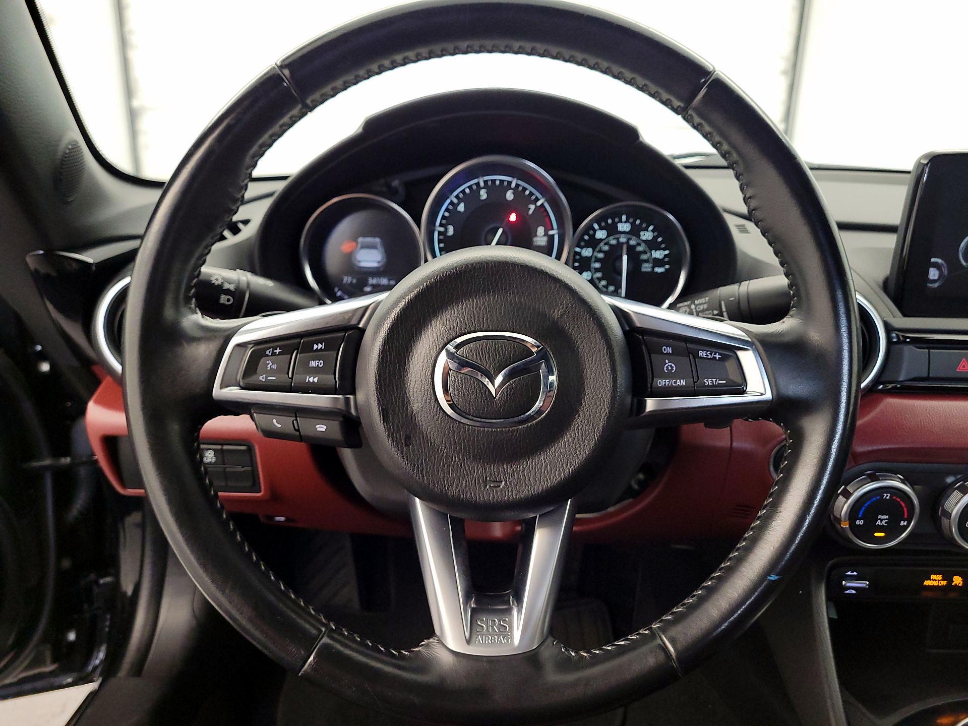 Thumbnail: 2020 Mazda MX-5 Miata - 10