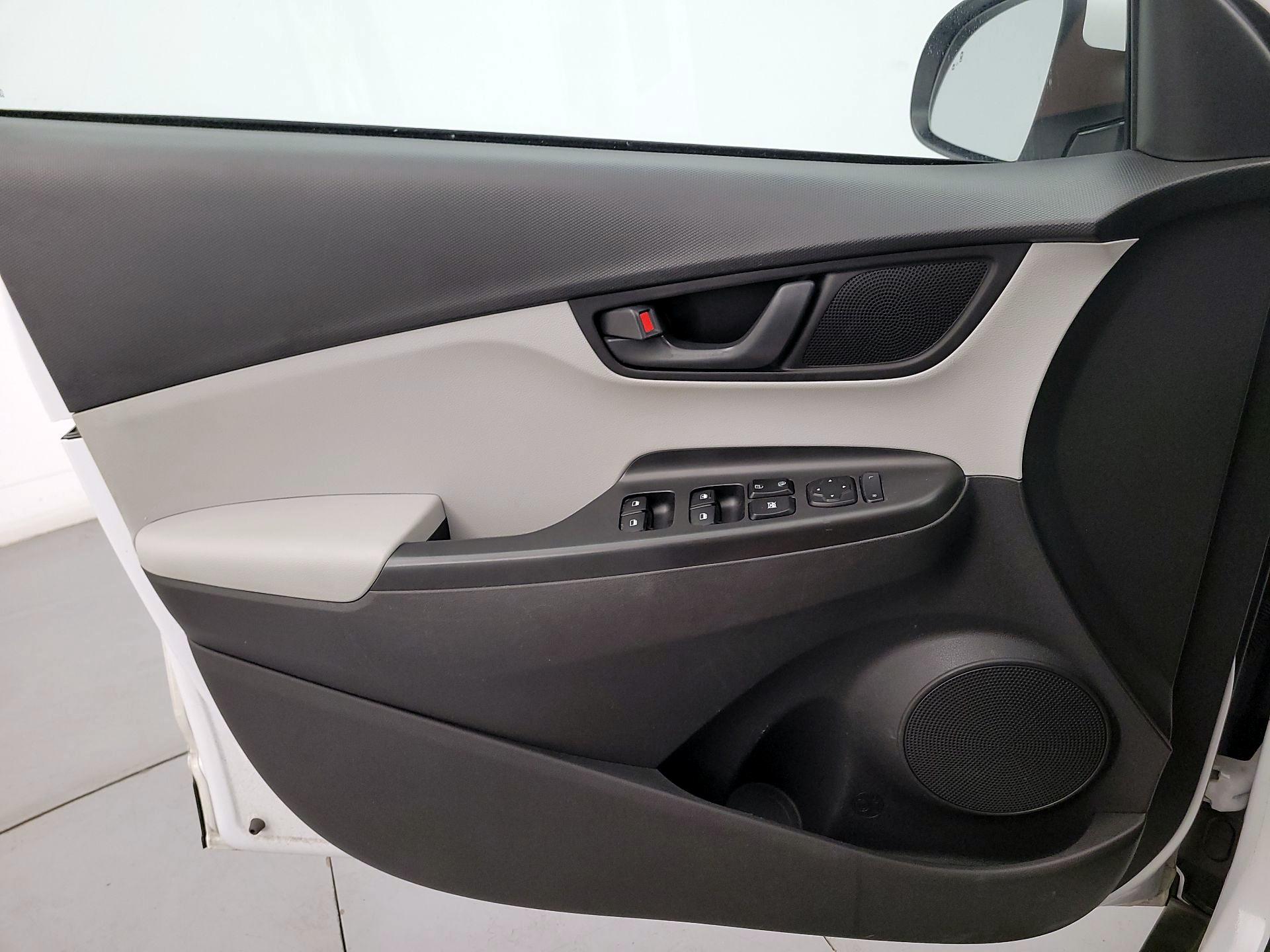 Thumbnail: 2023 Hyundai Kona - 12
