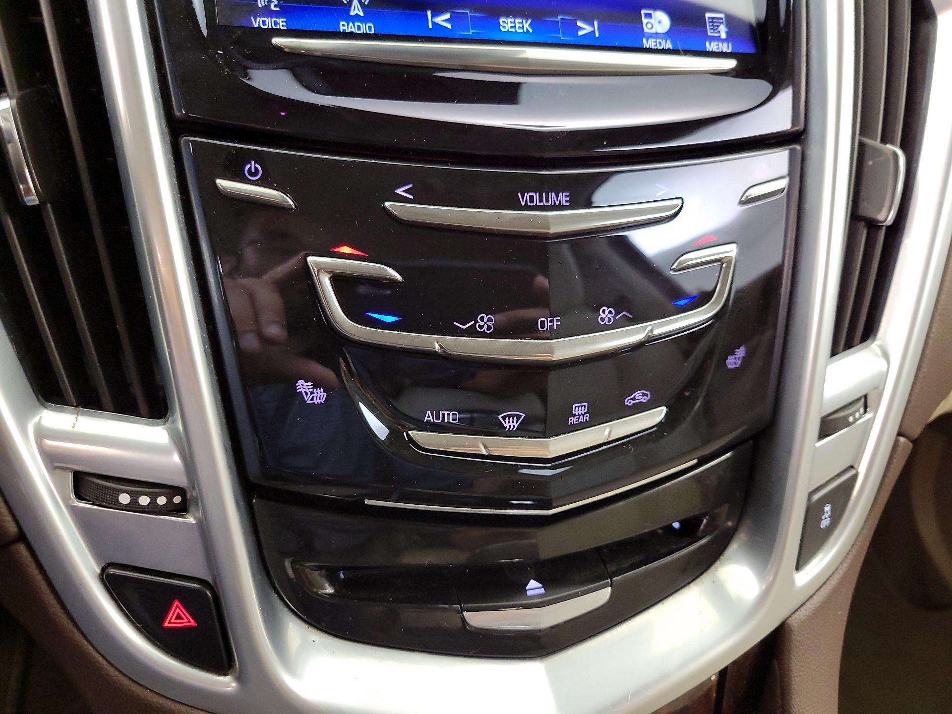 Thumbnail: 2014 Cadillac SRX - 17
