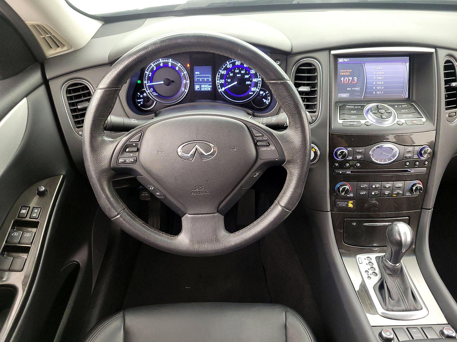 Thumbnail: 2017 INFINITI QX50 - 10