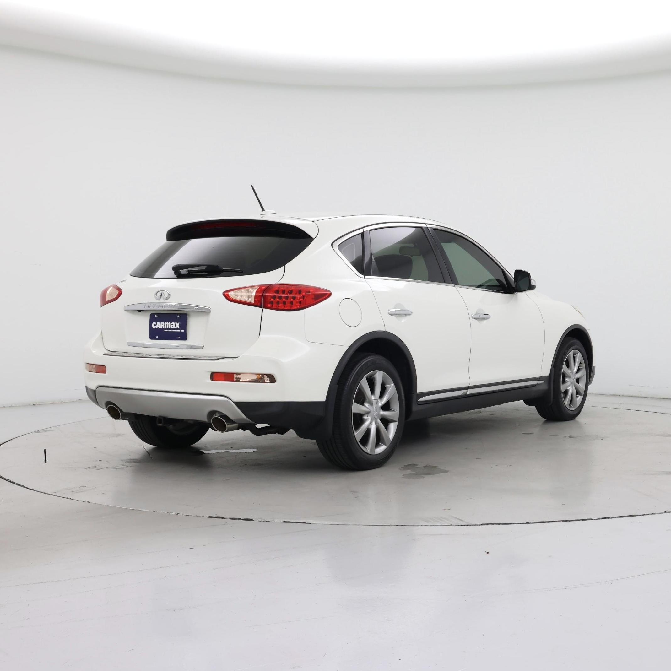 Thumbnail: 2017 INFINITI QX50 - 8
