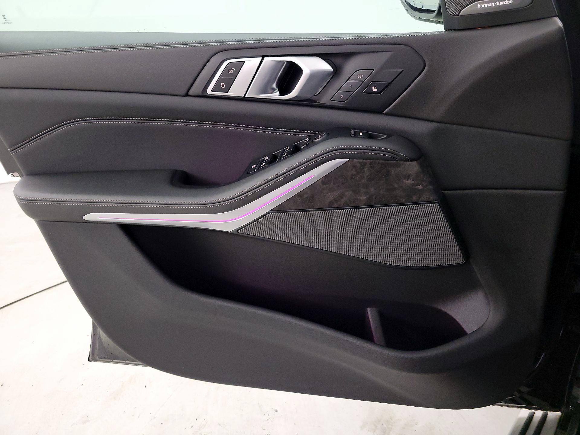 Thumbnail: 2024 BMW X5 - 10