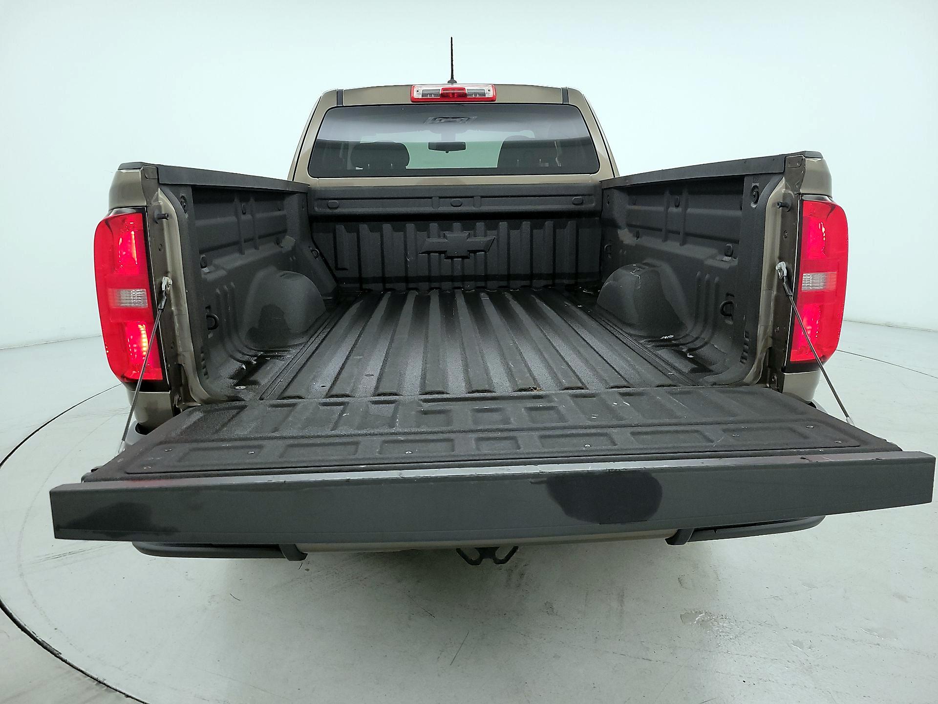 Thumbnail: 2016 Chevrolet Colorado - 20