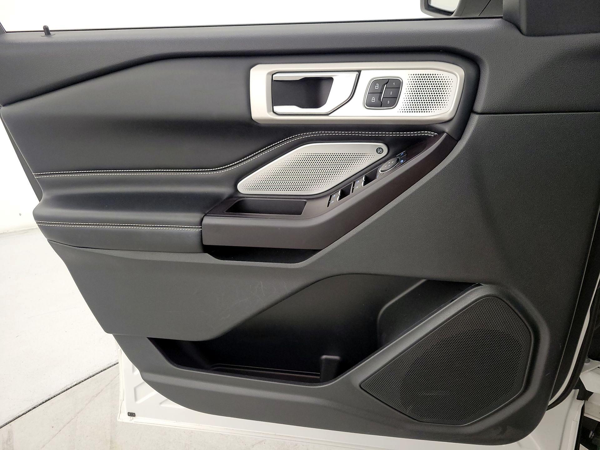 Thumbnail: 2020 Ford Explorer - 12