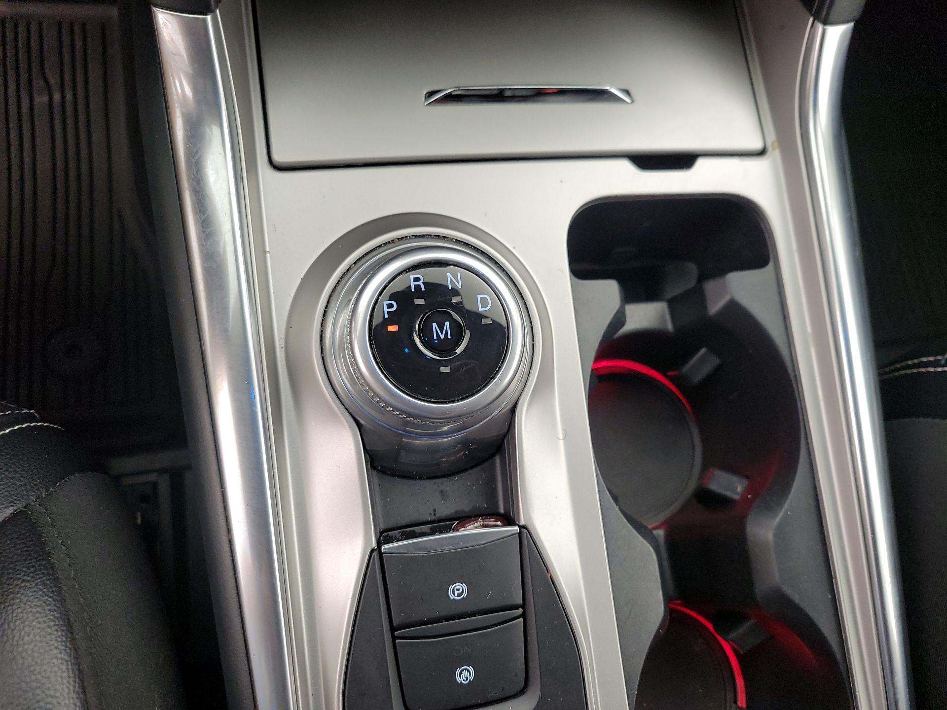 Thumbnail: 2020 Ford Explorer - 18