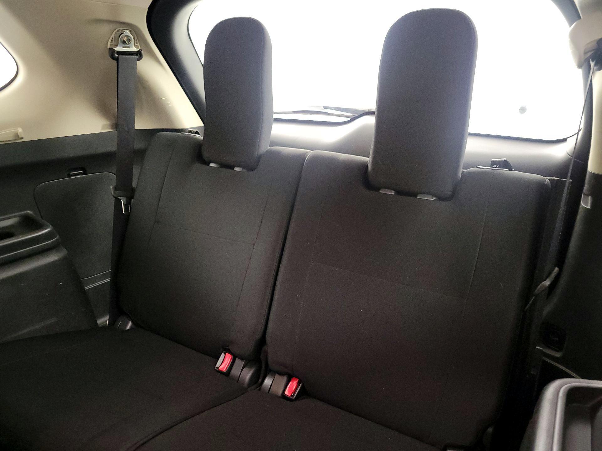 Thumbnail: 2016 Mitsubishi Outlander - 19