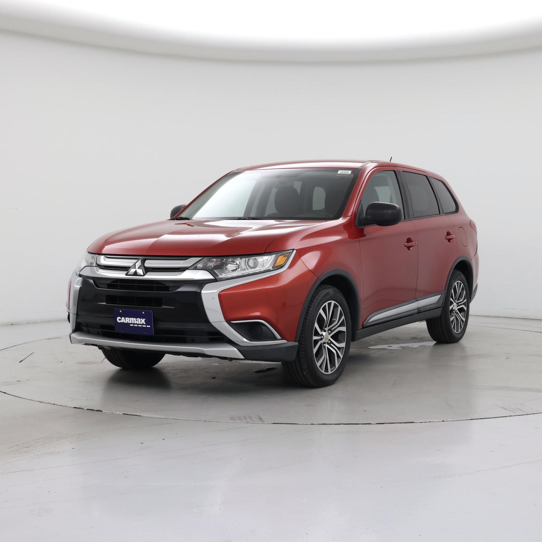 Thumbnail: 2016 Mitsubishi Outlander - 4