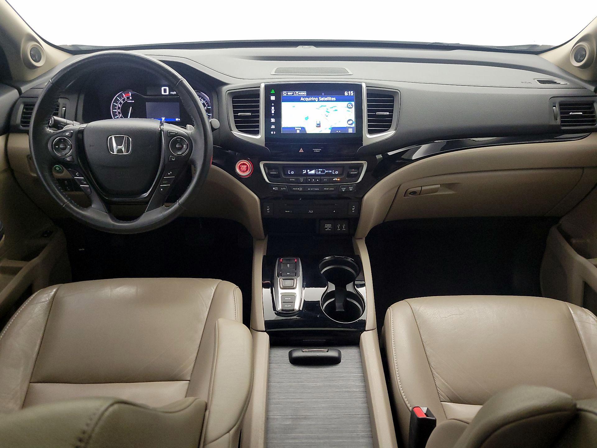 Thumbnail: 2016 Honda Pilot - 9