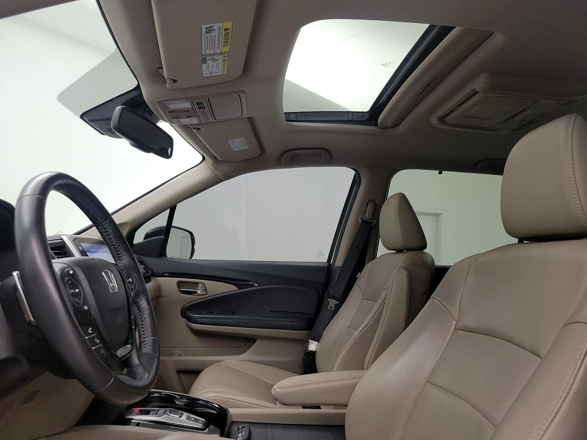 Thumbnail: 2016 Honda Pilot - 20