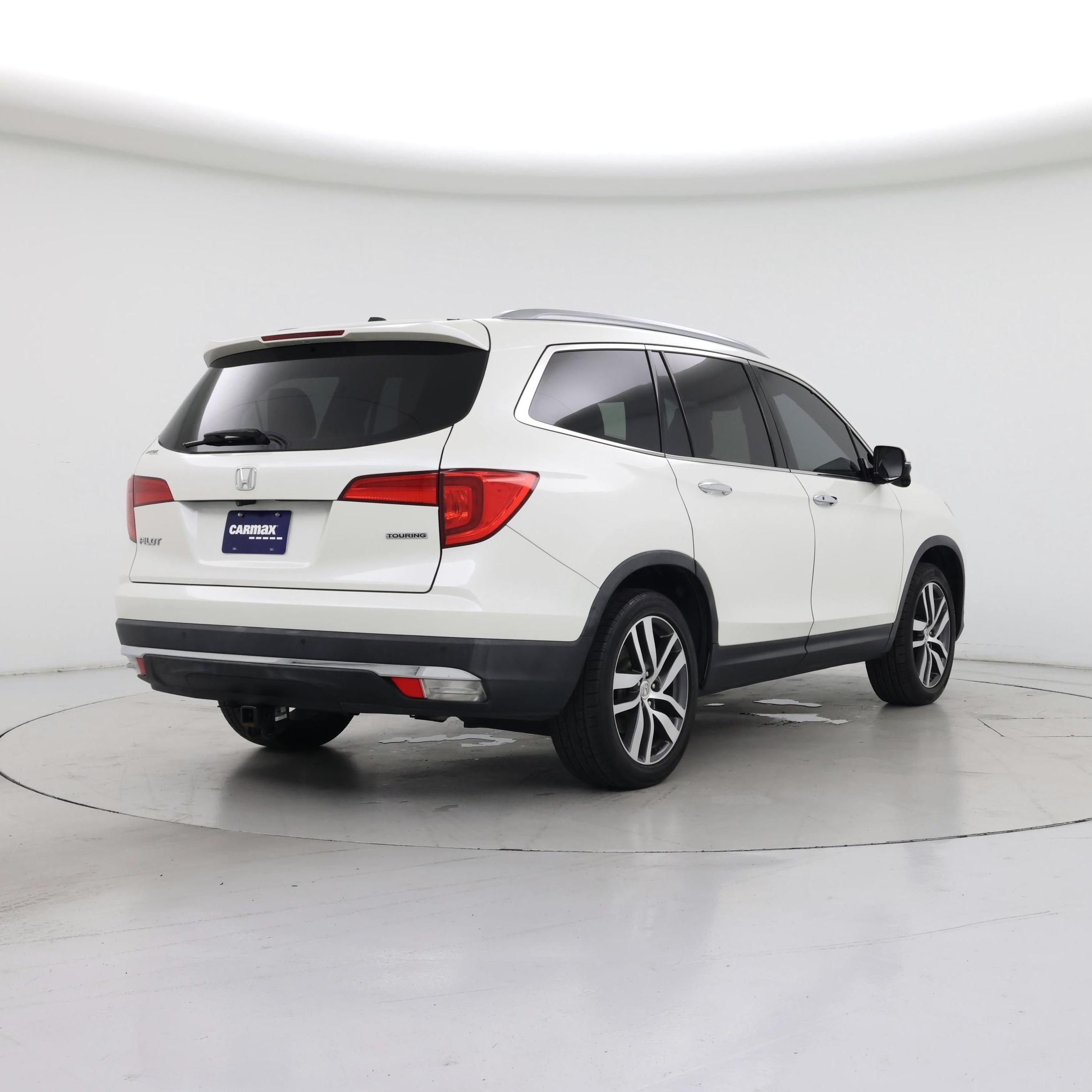 Thumbnail: 2016 Honda Pilot - 8