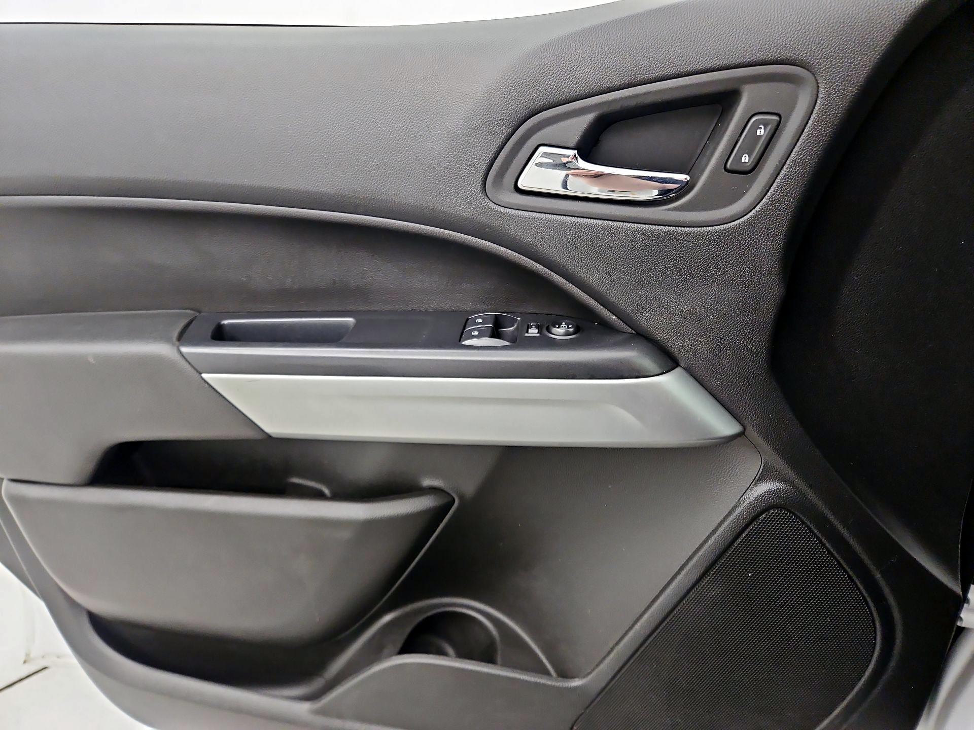Thumbnail: 2022 Chevrolet Colorado - 12