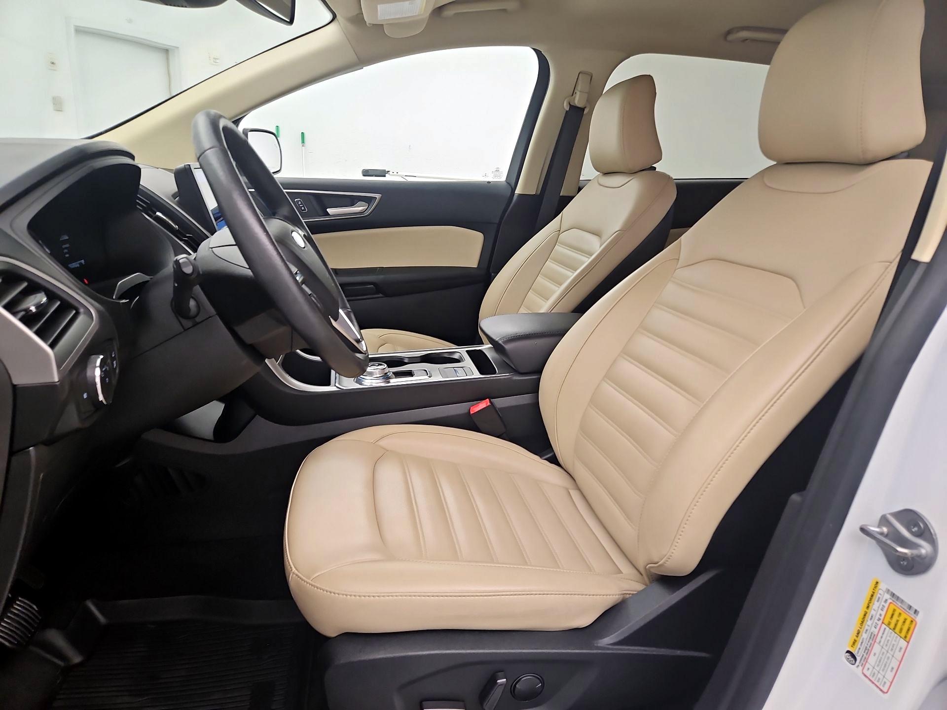 Thumbnail: 2022 Ford Edge - 11
