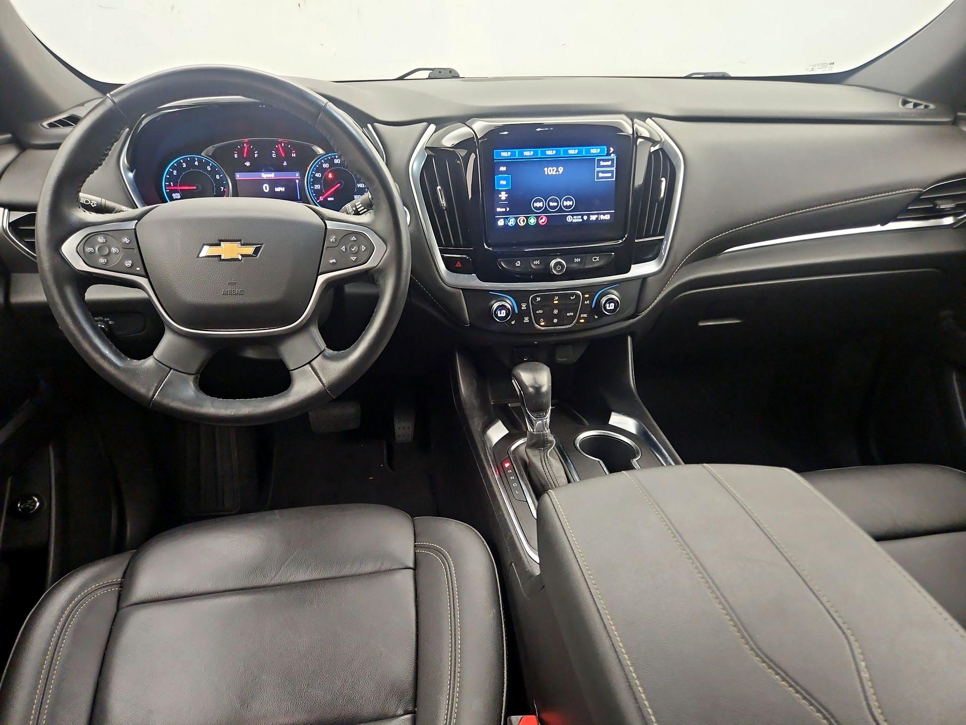 Thumbnail: 2022 Chevrolet Traverse - 9