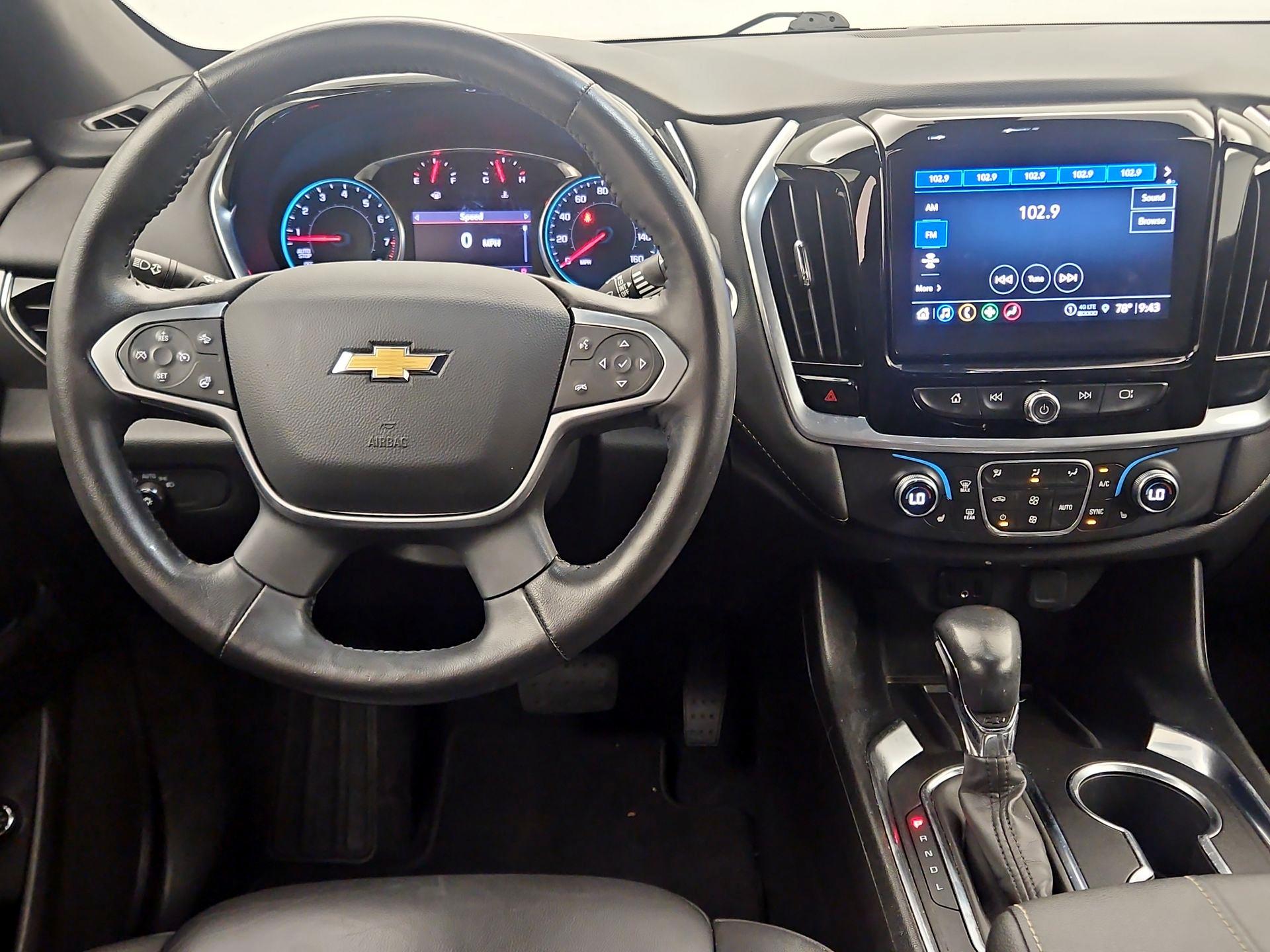 Thumbnail: 2022 Chevrolet Traverse - 10