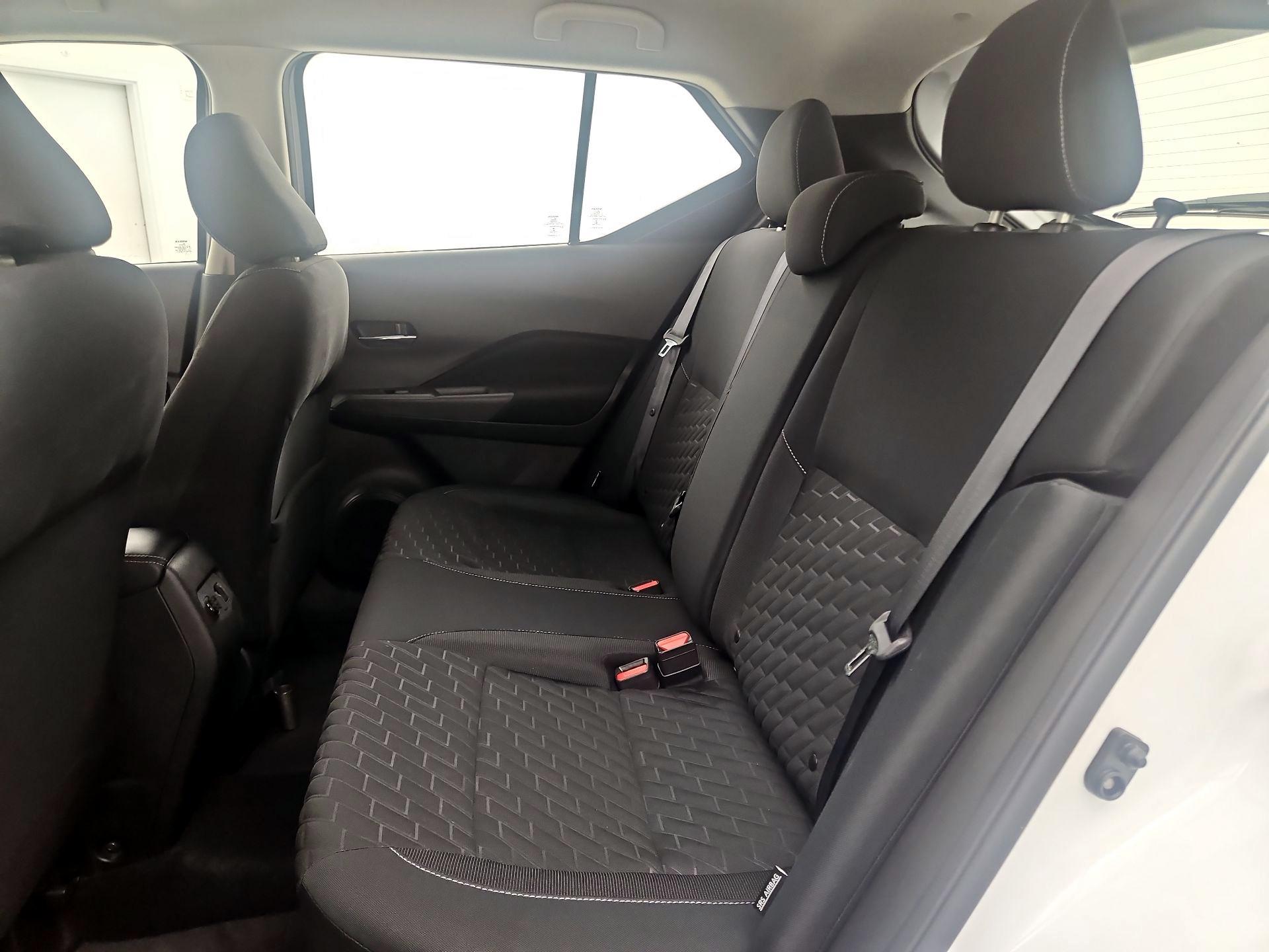 Thumbnail: 2021 Nissan Kicks - 18