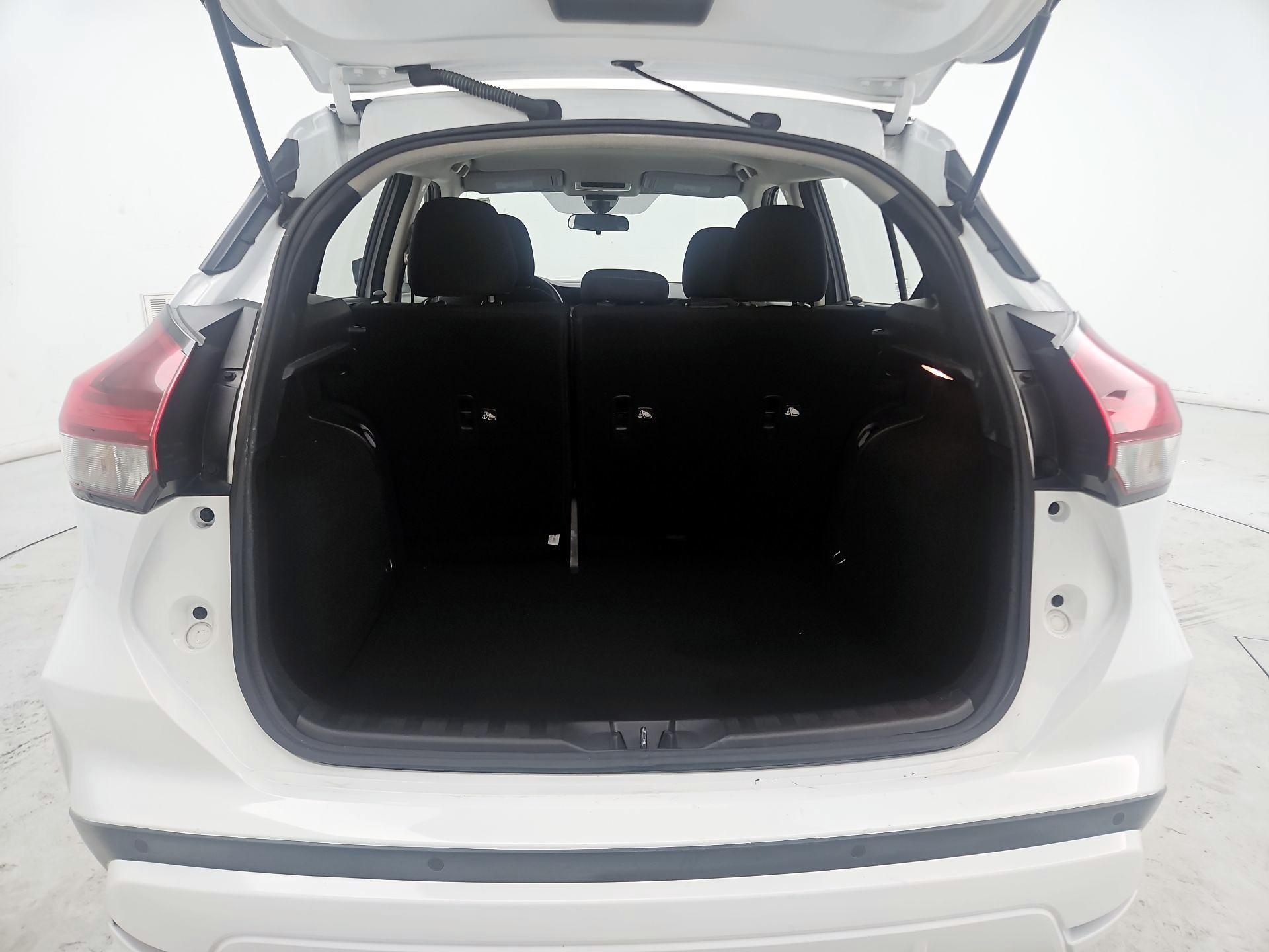 Thumbnail: 2021 Nissan Kicks - 19