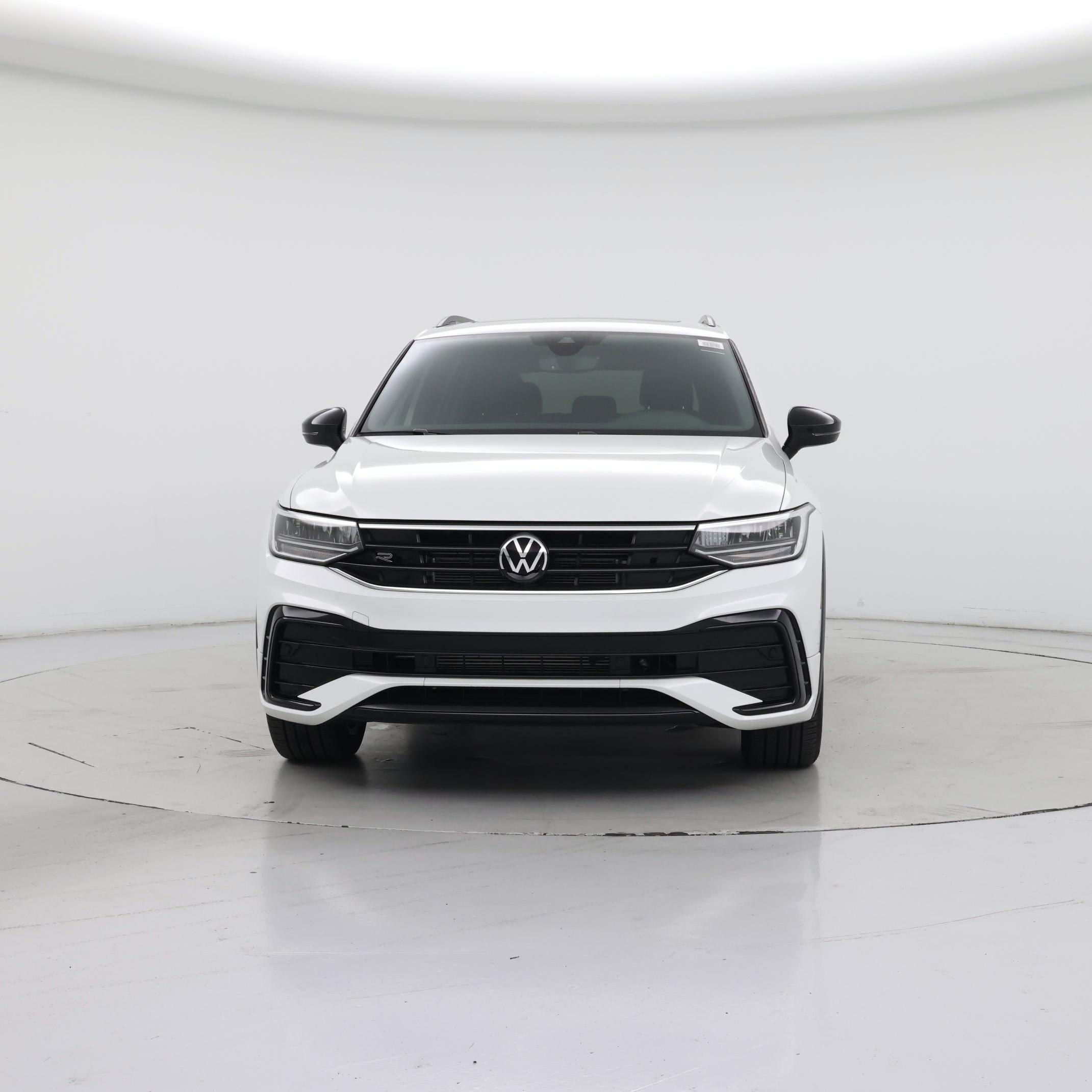 Thumbnail: 2023 Volkswagen Tiguan - 5
