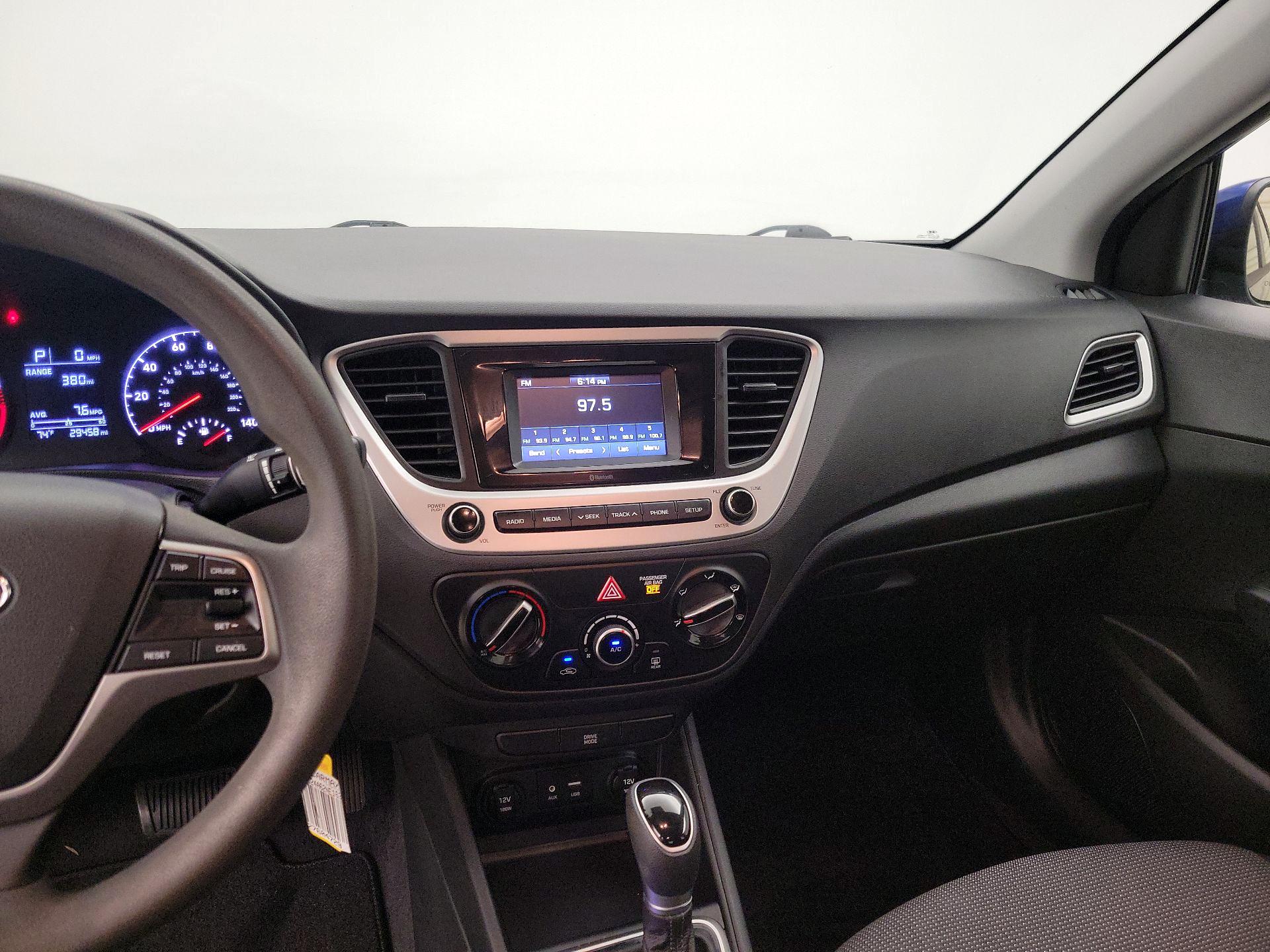 Thumbnail: 2022 Hyundai Accent - 9