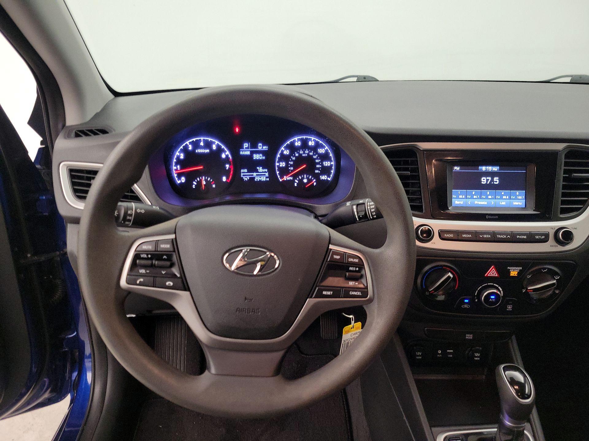Thumbnail: 2022 Hyundai Accent - 10